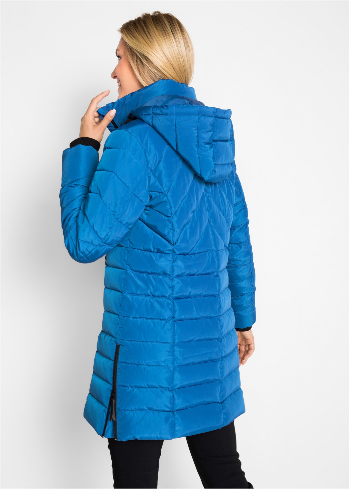 bonprix Veste matelassée »Winterjacke« avec capuche avec rembourrage, capuche amovible, facile d'entretien