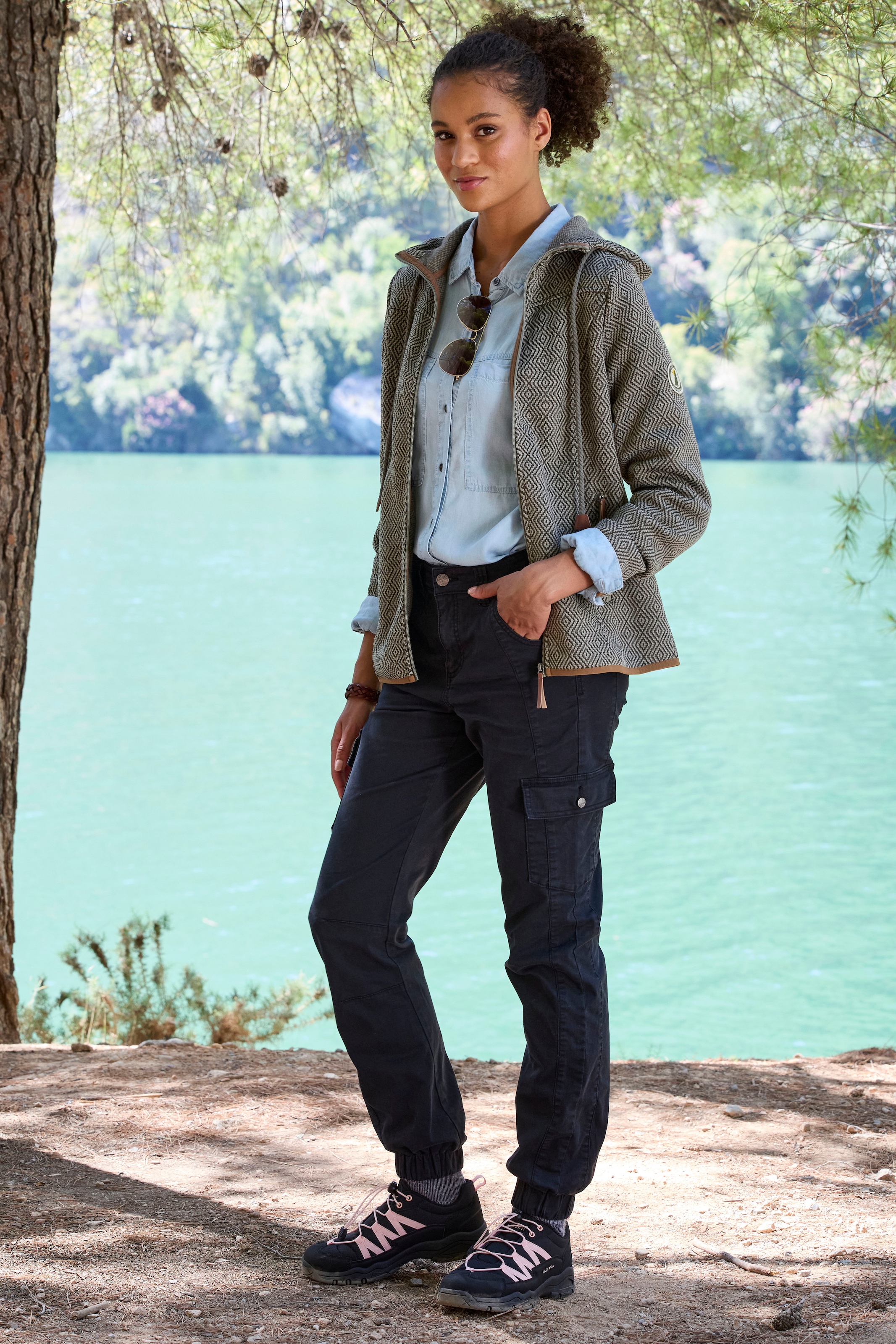 LASCANA ACTIVE Trekkinghose »Cargo Jeans Optik«, Baumwollmix mit Cargo Taschen