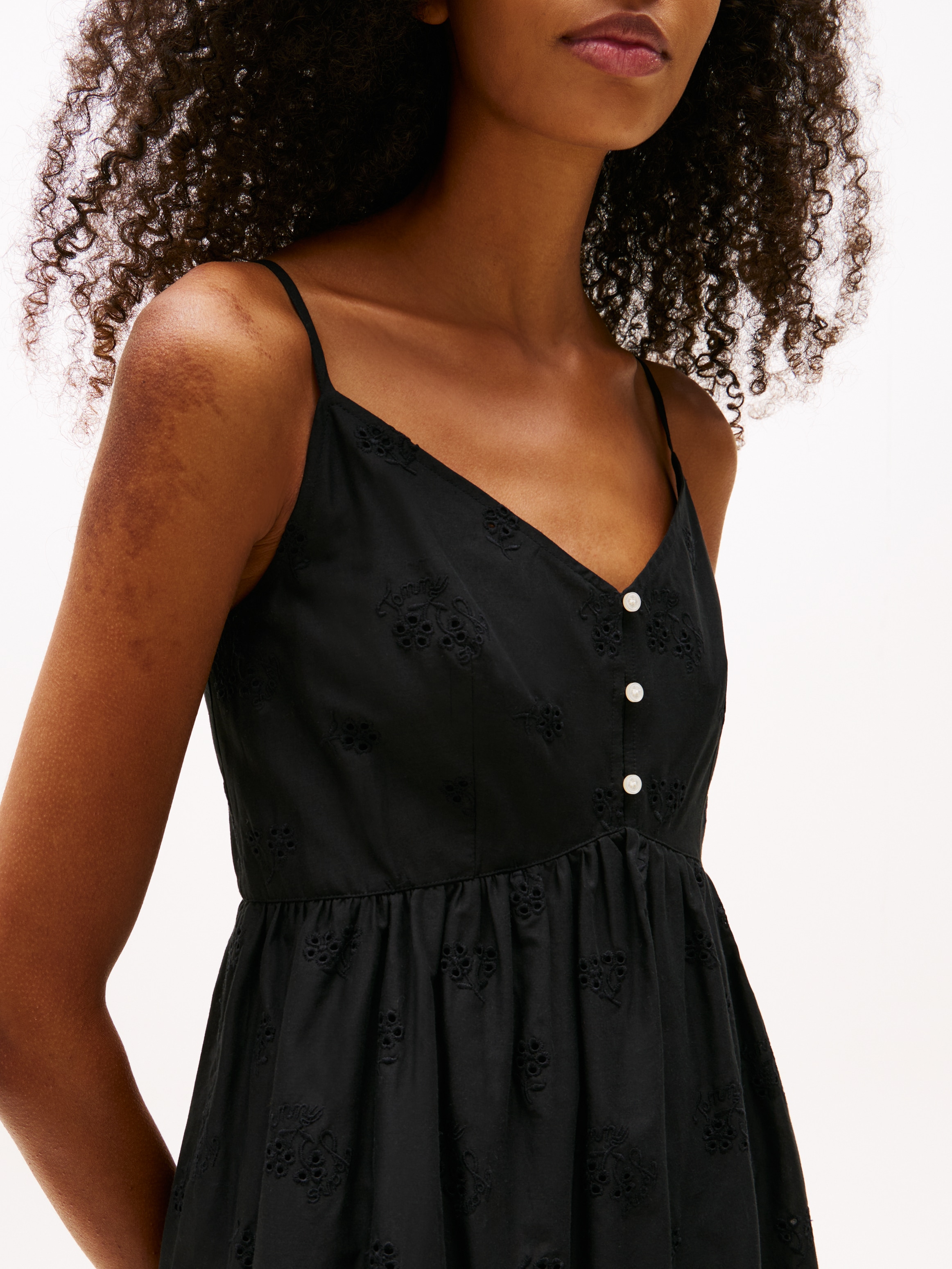 Tommy Jeans Minikleid »TJW BRODERIE ANGLAISE DRESS«, mit Volant und Allover Stickerei