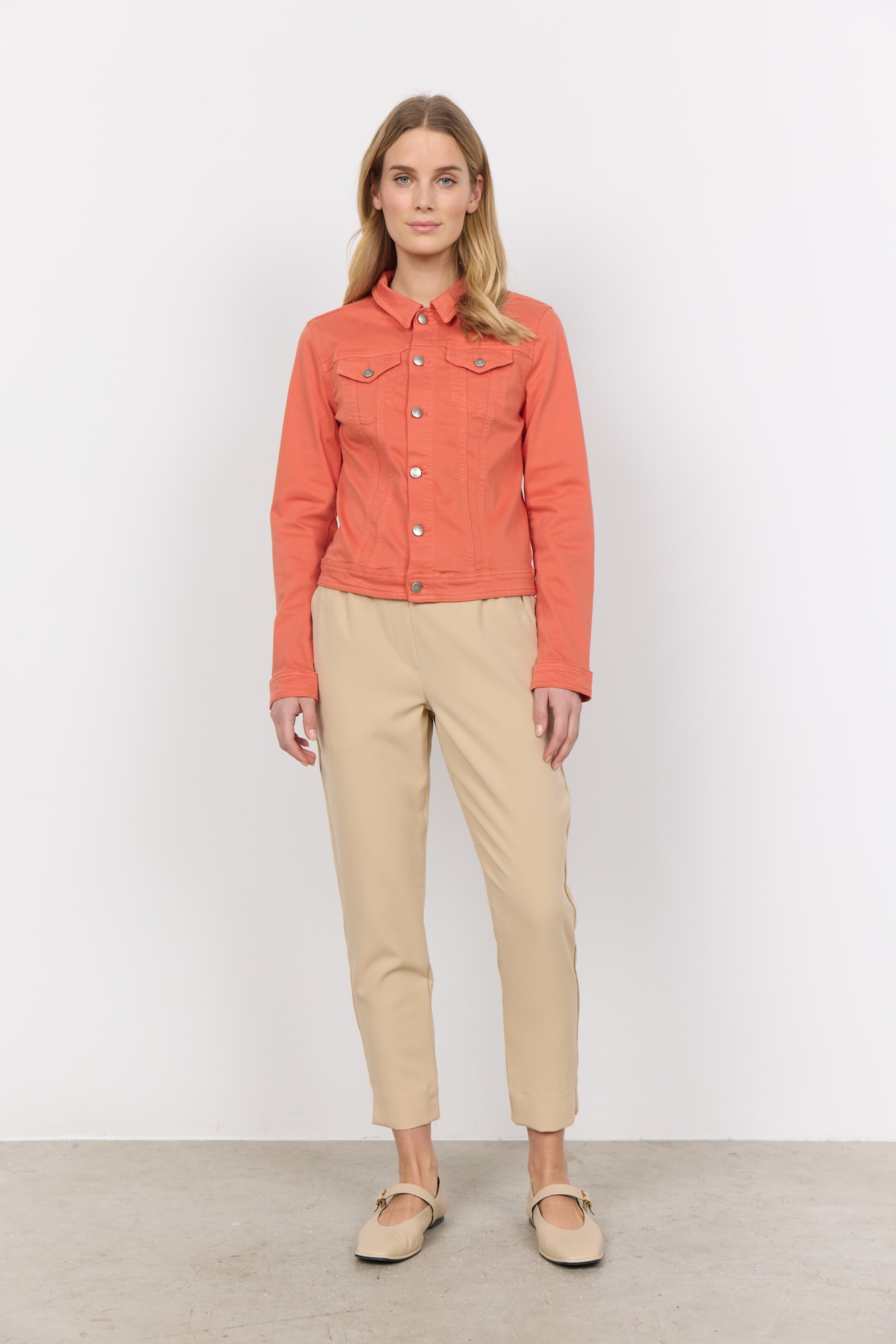 soyaconcept Jeansblazer »SC-ERNA 2«, Jeansjacke in taillierter Form und schönen Farben