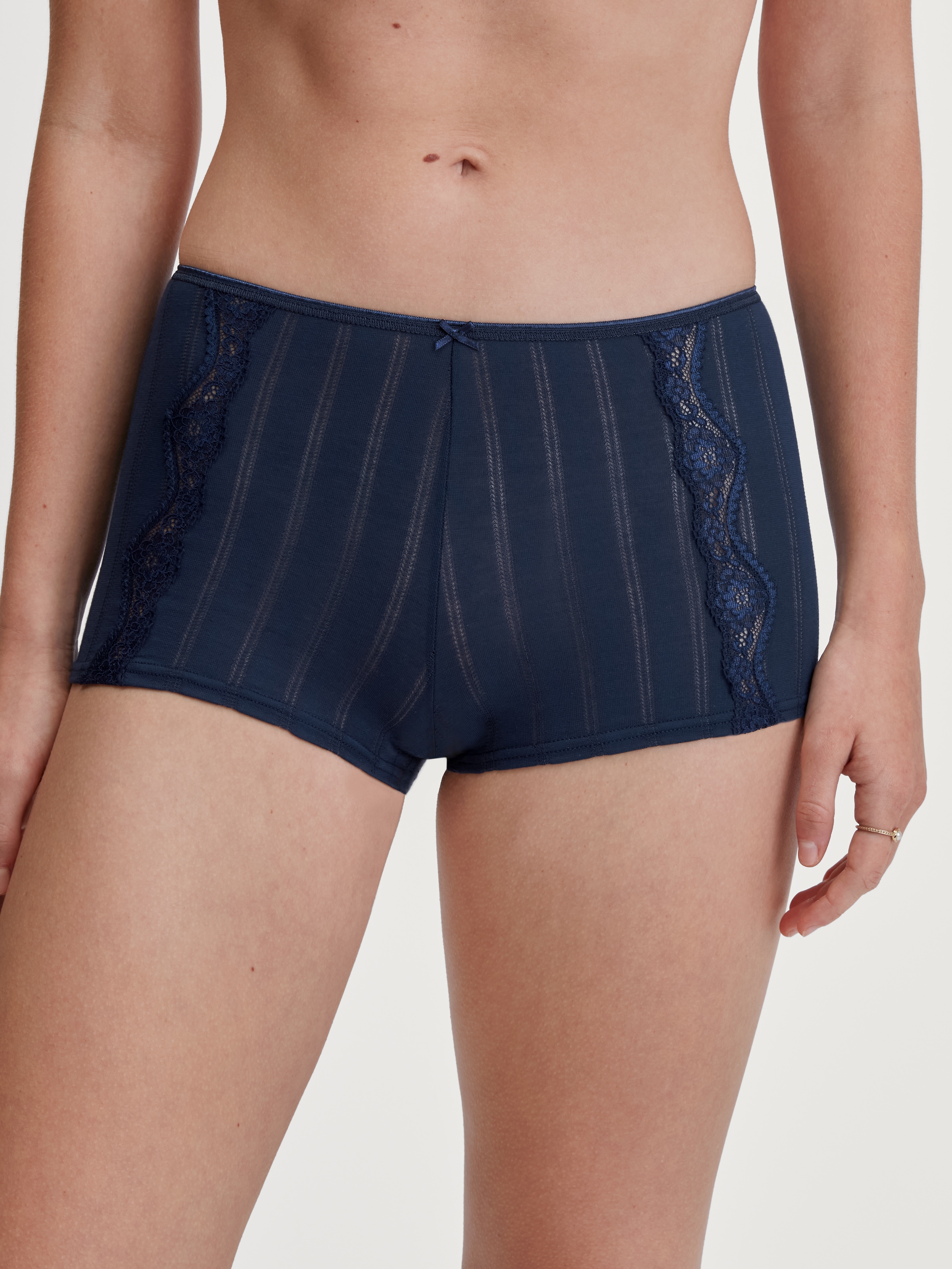 Image of CALIDA Panty "Etude Toujours" mit Dresdner Spitze an der Vorderseite