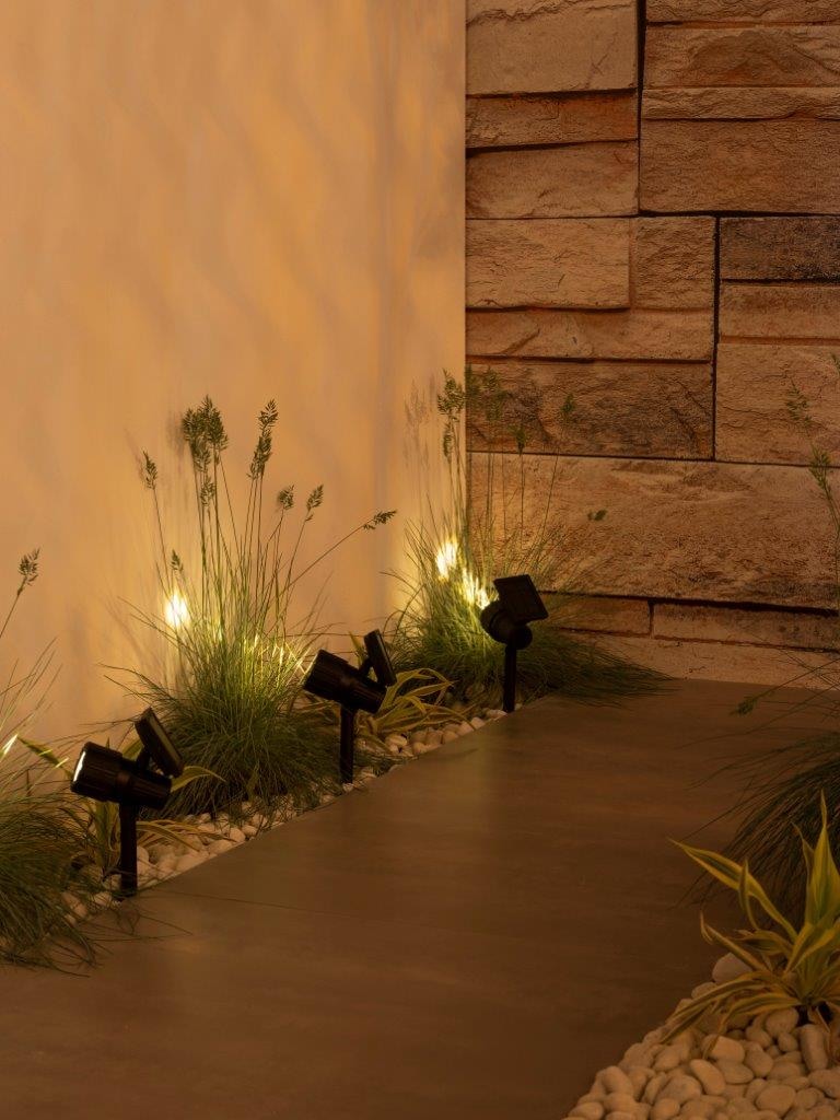 LUXFORM Gartenstrahler »Solar-Erdspiessleuchte - Salamanca -2 St - 20 Lumen« LED-Modul 2 Stk. Einstellbarer Scheinwerfer und Solarpanel