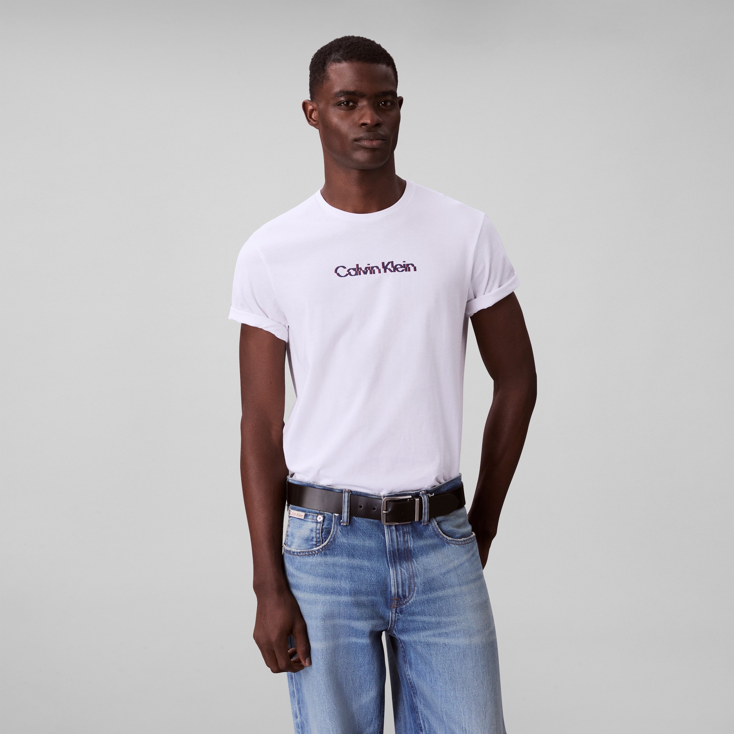 Calvin Klein Jeans T-Shirt »SS GLITCHED LOGO EU CLASSIC TEE«, Mit Rundhalsausschnitt