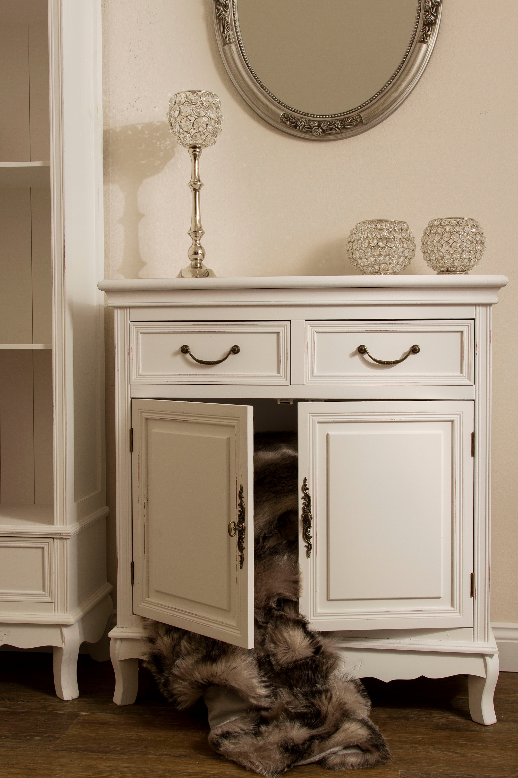 Image of my Flair Kommode »Elegance«, Kommode, mit Rosenmotiven verziert im Landhausstyle, geschwungene Formen, Schubladen und Türen vorhanden bei Ackermann Versand Schweiz