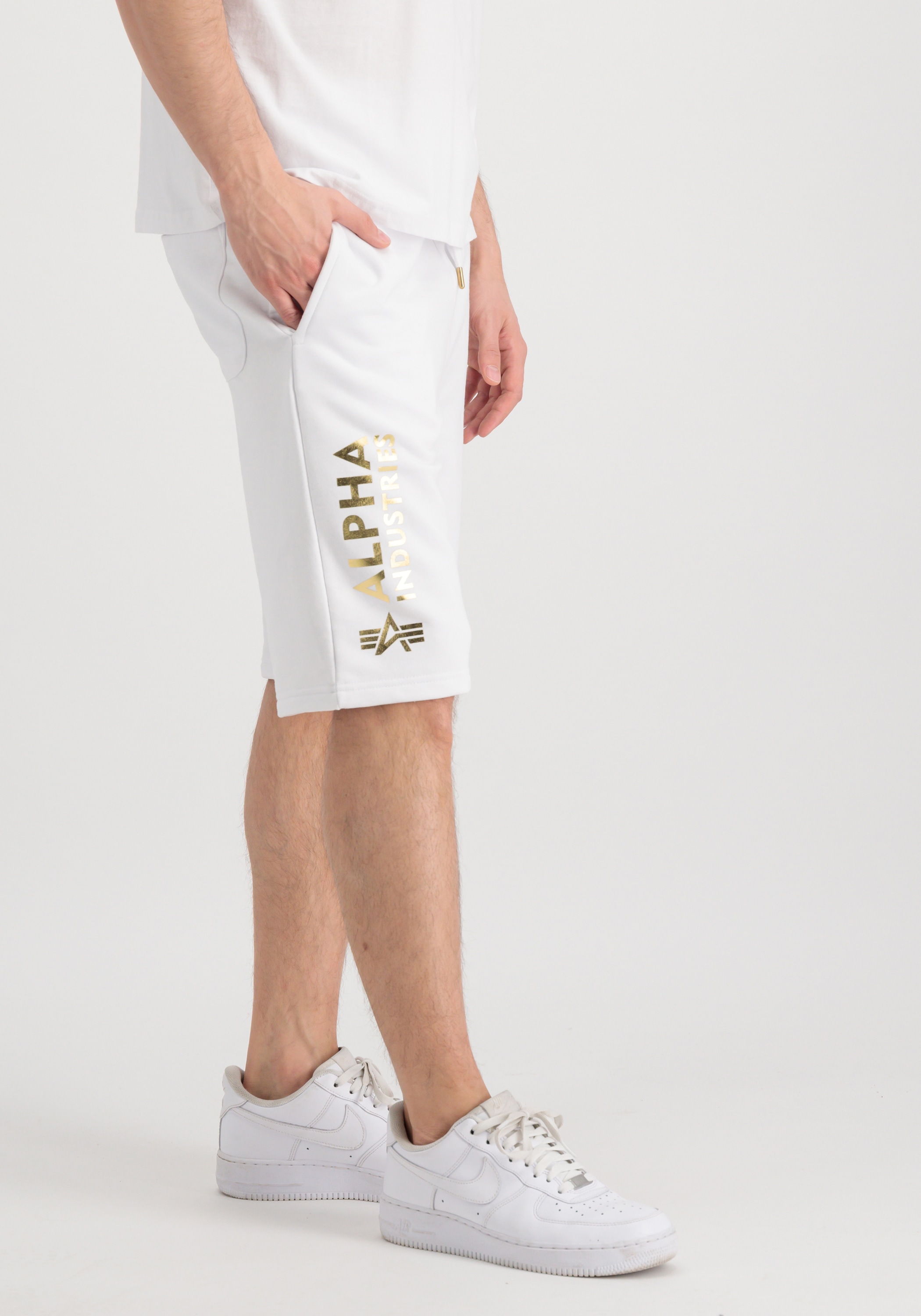 Alpha Industries Sweatshorts »Alpha Industries Men - Shorts Basic Short AI Foil Print«