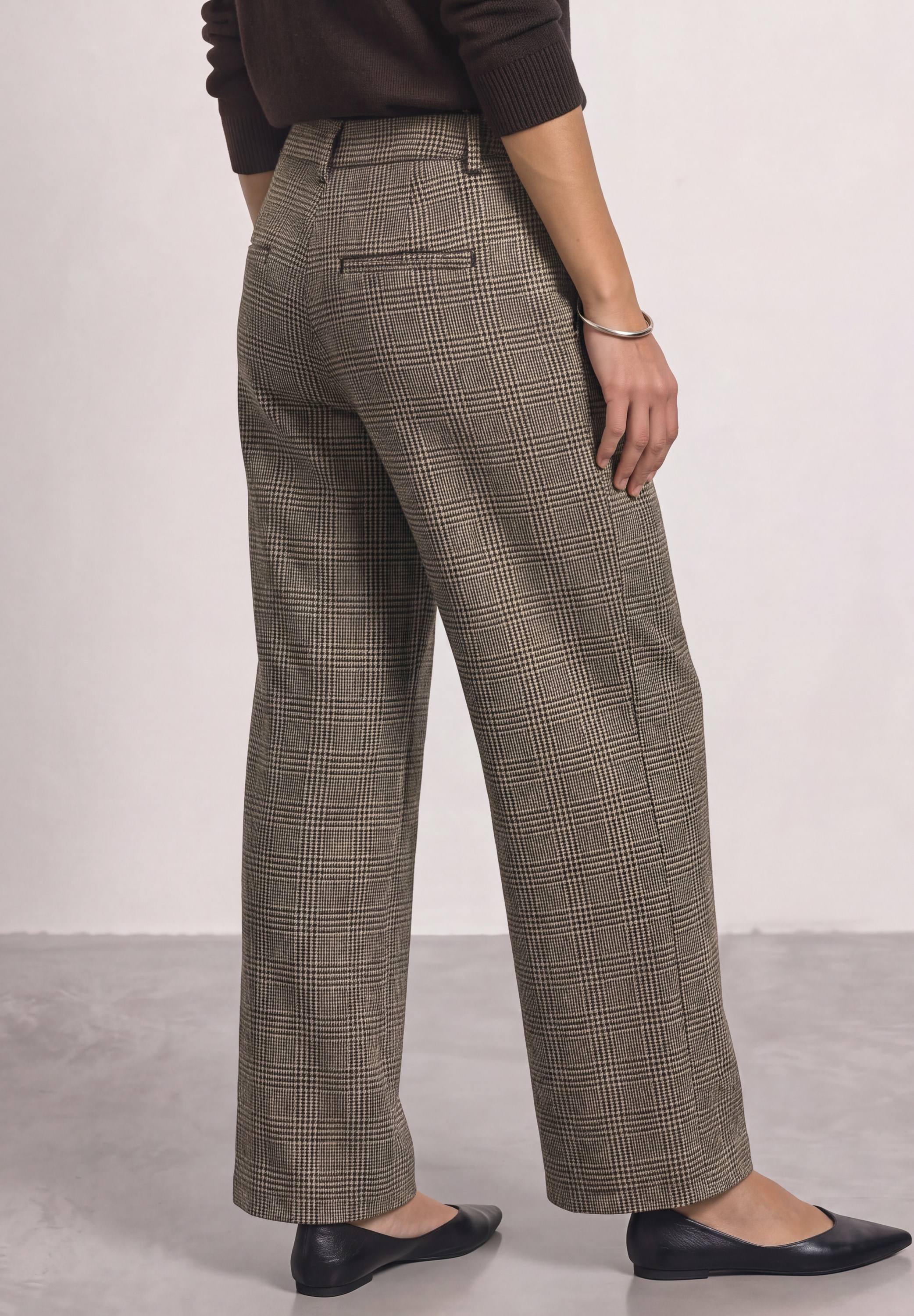 STREET ONE Schlupfhose »Style Amalia«  Straight Leg Hose mit Karomuster und Knöpfen