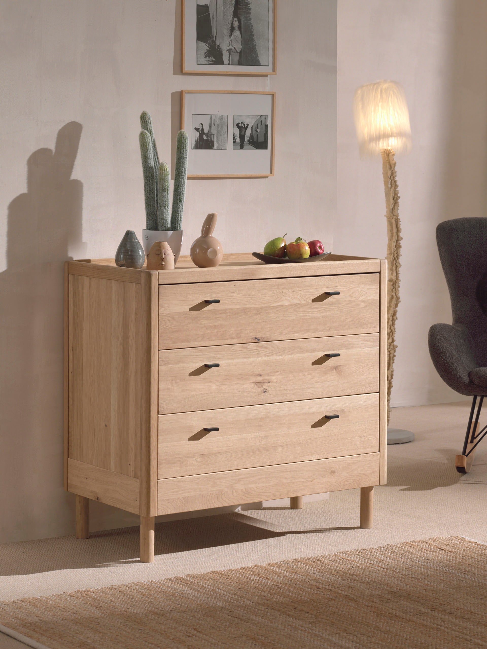Image of Vipack Wickelkommode "WickelKommode aus massvier Eiche natur geölt, zeitloses Design" bis 11 kg mit 3 geräumigen Schubladen, stabil und standfest gebaut 100 cm