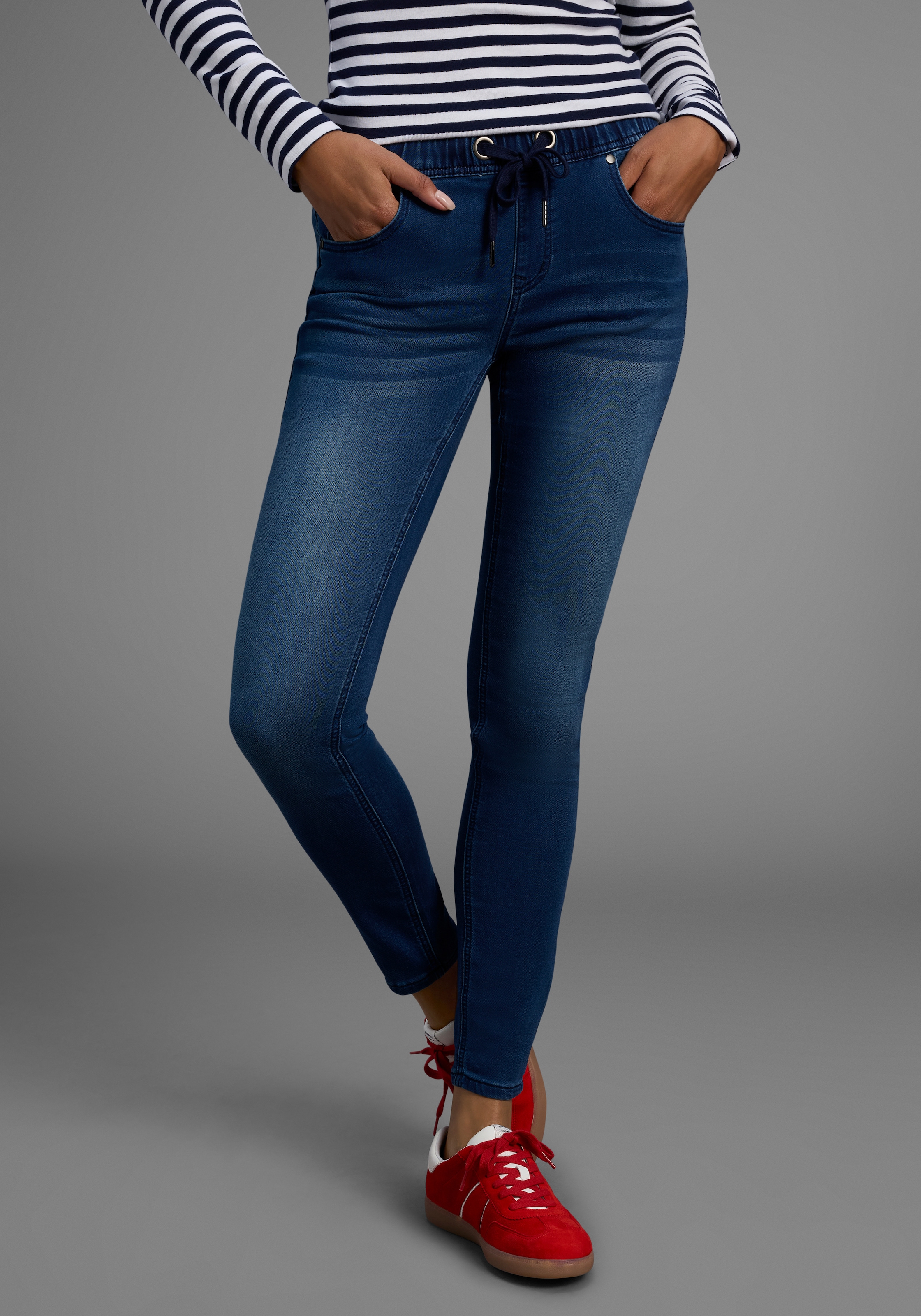 Arizona Stretch-Jeans, weites Bein, normale Leibhöhe, knöchellang, mit Used-Waschung