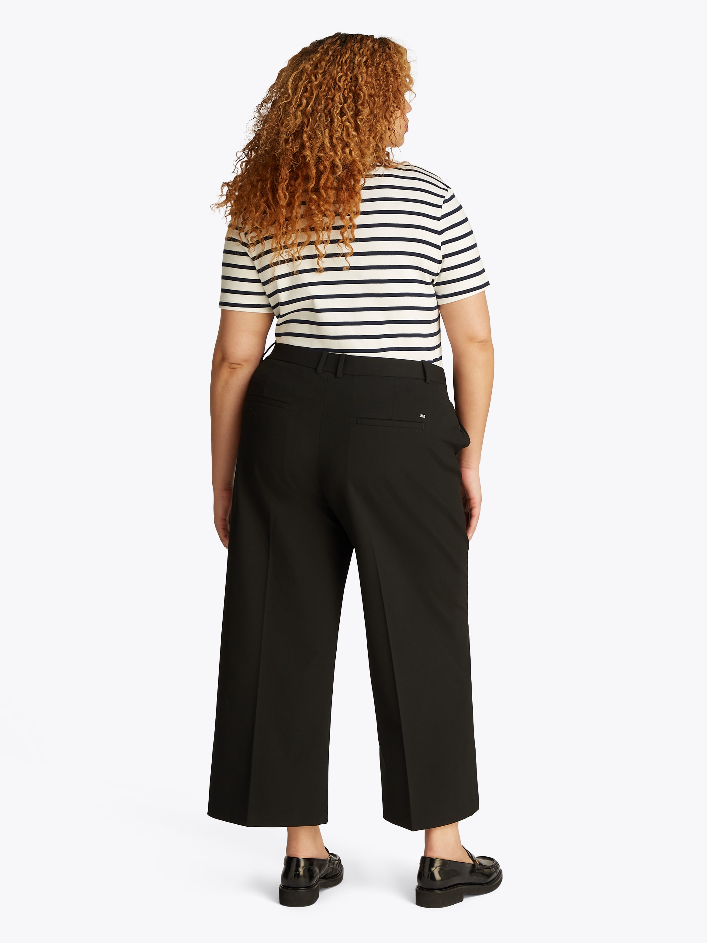Tommy Hilfiger Curve Culotte »CRV LW BI-STRETCH WIDE CROP PNT«, in Grossen Grössen, cropped, Logostickerei