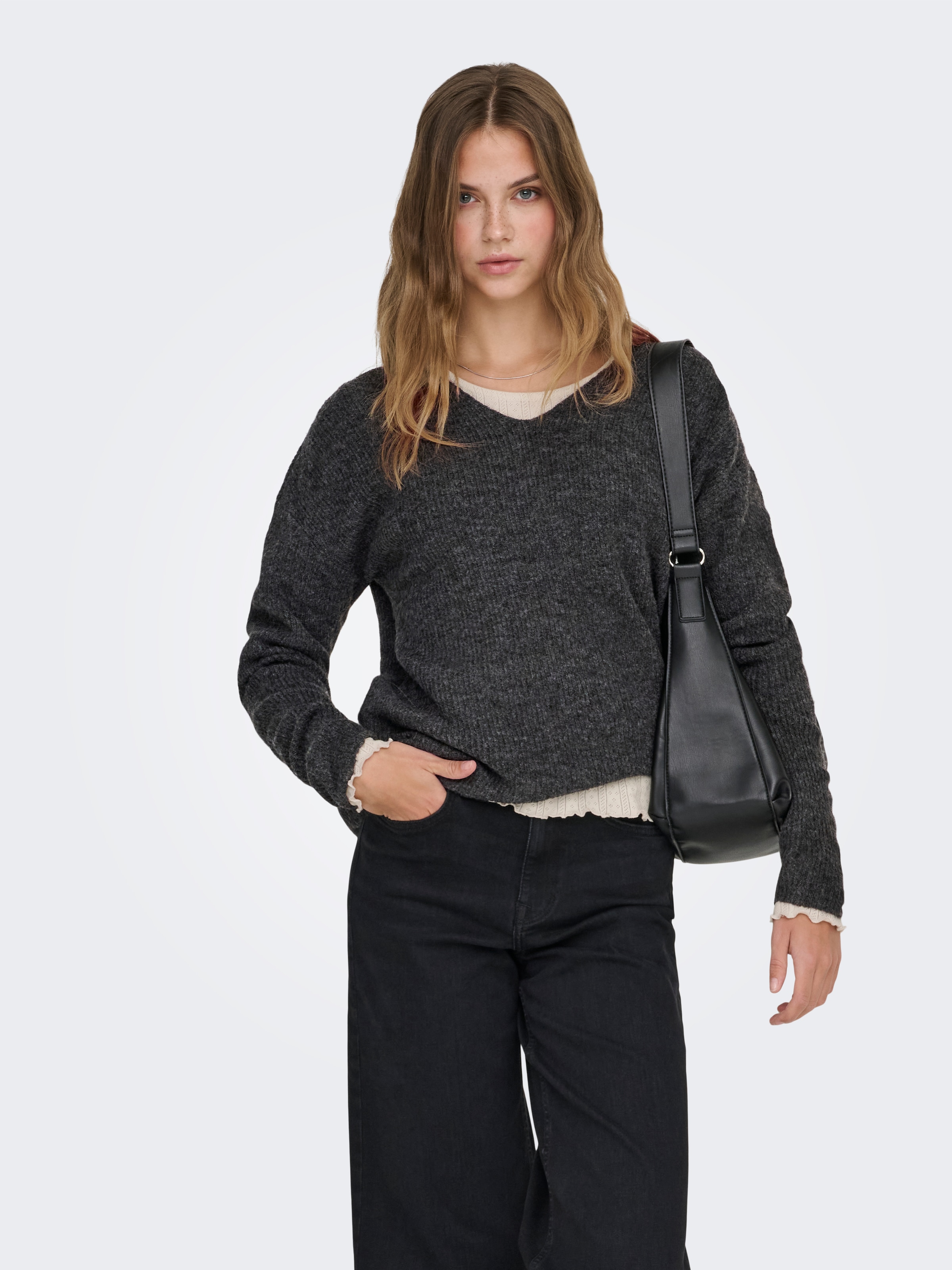 ONLY Pull en tricot »ONLCAMILLA V-NECK L/S PULLOVER KNT NOOS«