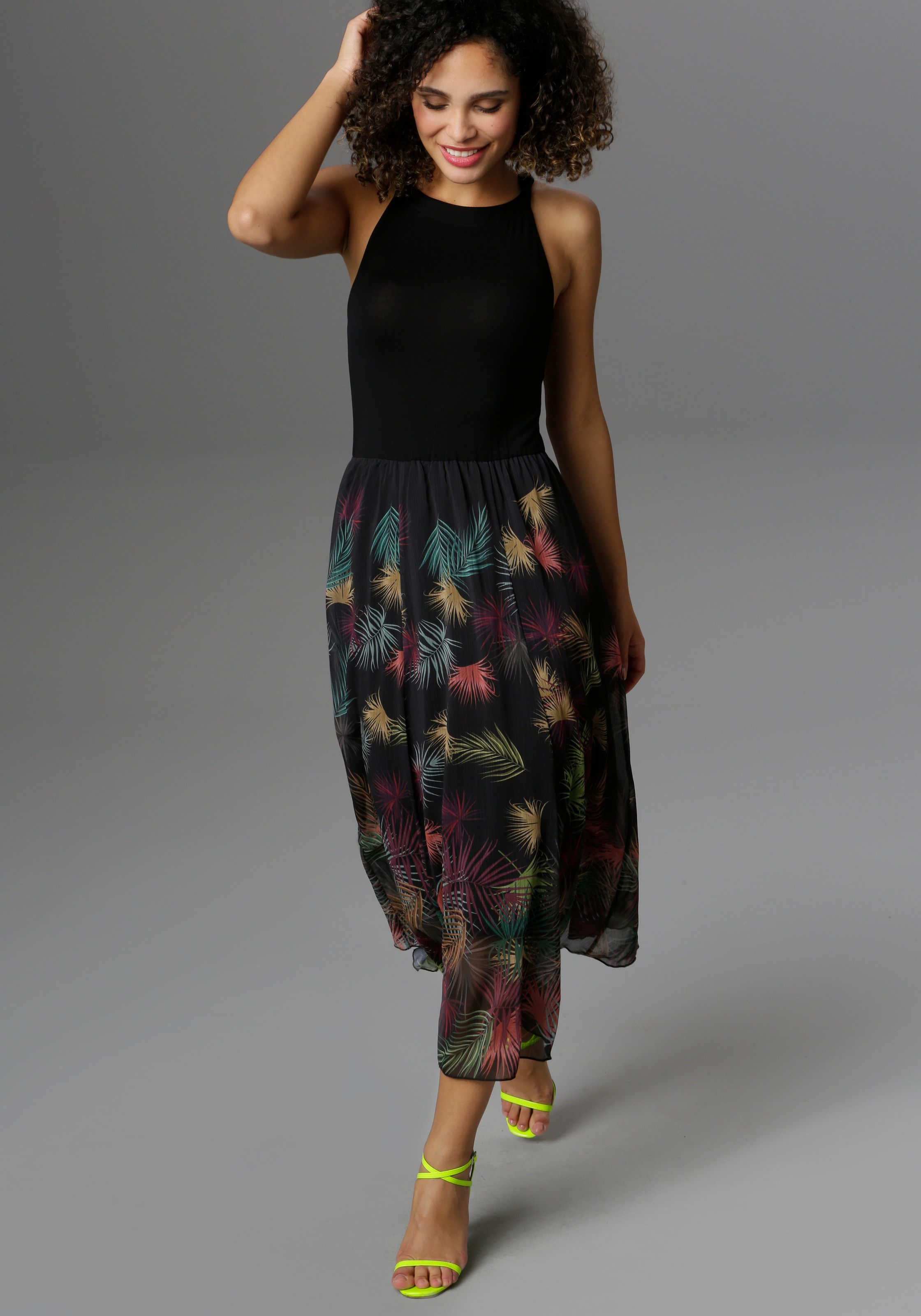 ♕ Aniston SELECTED Sommerkleid, buntem bestellen versandkostenfrei mit Blätterdruck