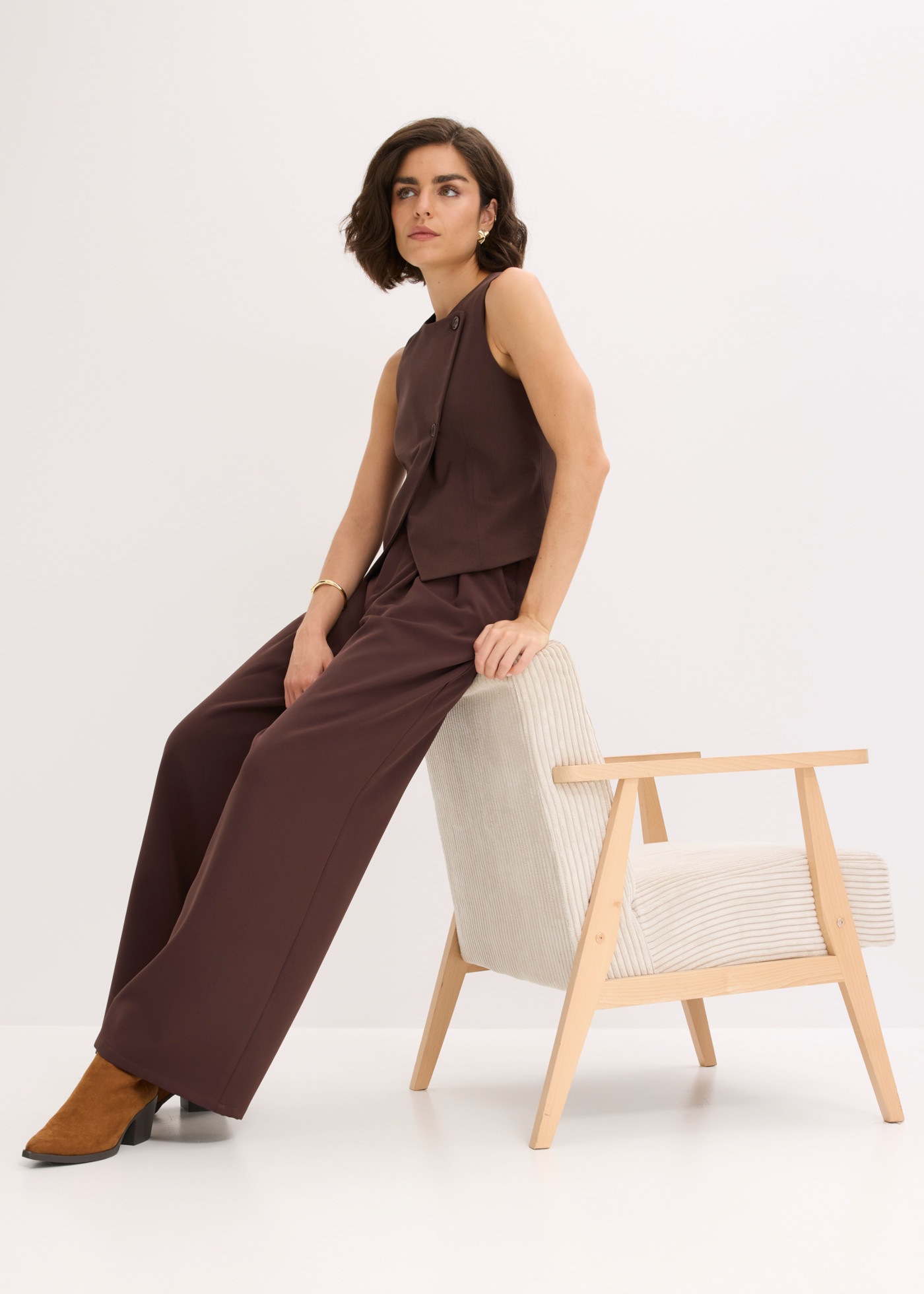 bonprix Pantalon à pinces  Loose Fit, avec plis à la taille, style festif