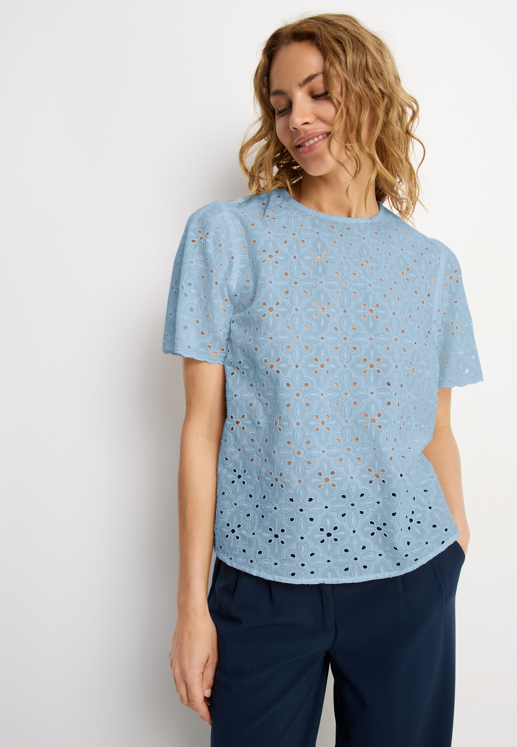Image of LASCANA Kurzarmbluse mit Lochstickerei, Damenbluse, casual-elegant