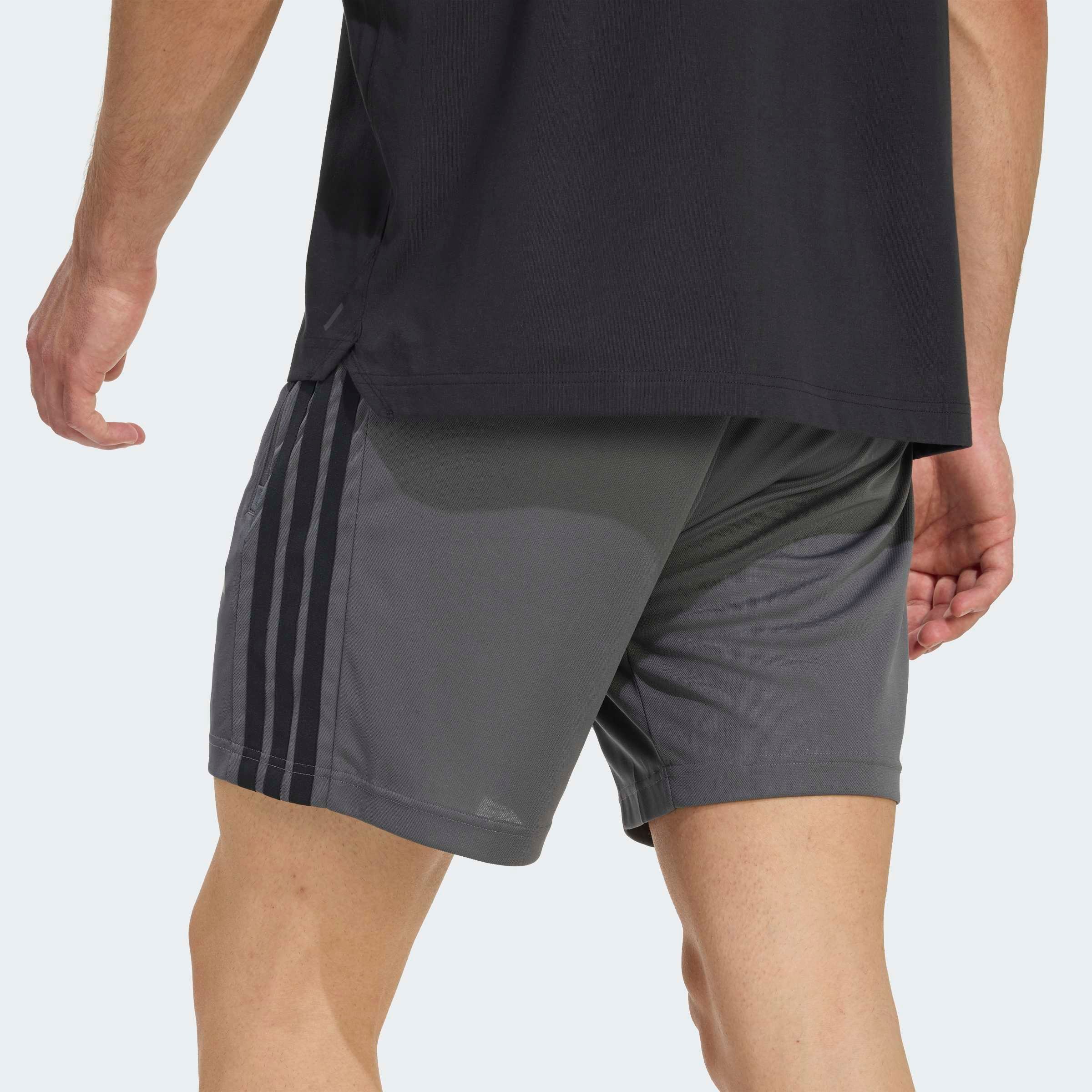 adidas Performance Shorts »WE BAS 3SPQ S7«