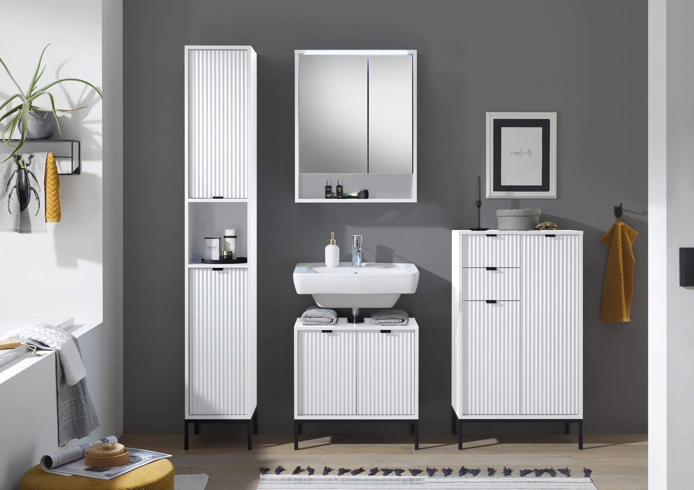 BASIC by Balculina »Lucera Hochschrank, Badezimmerschrank BxHxT 32x195x32« 1 cuis tlg. Largeur 32 cm, porte montable à gauche/droite
