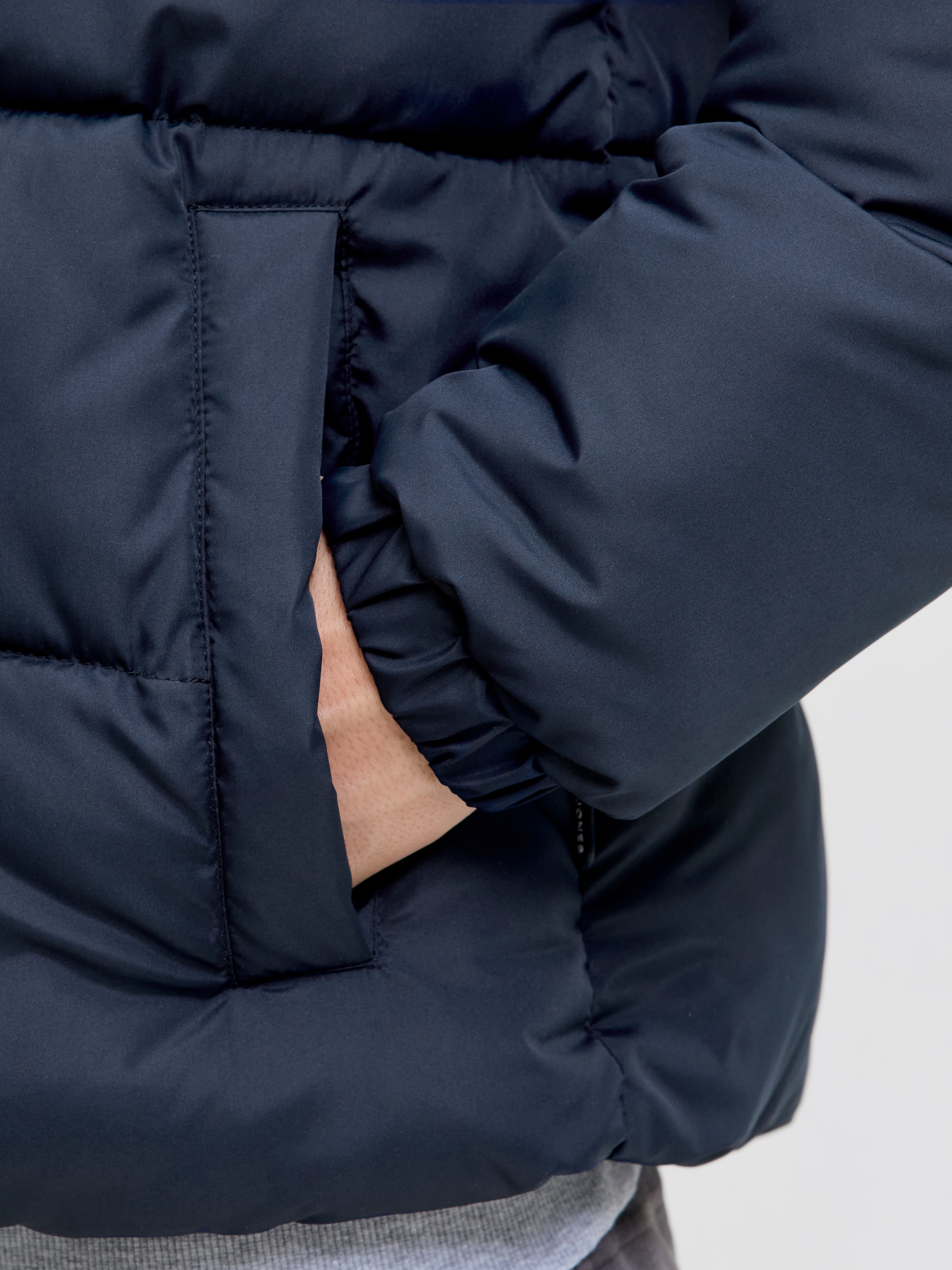 Jack & Jones Veste matelassée »JJMAZE PUFFER HOOD« mit Kapuze
