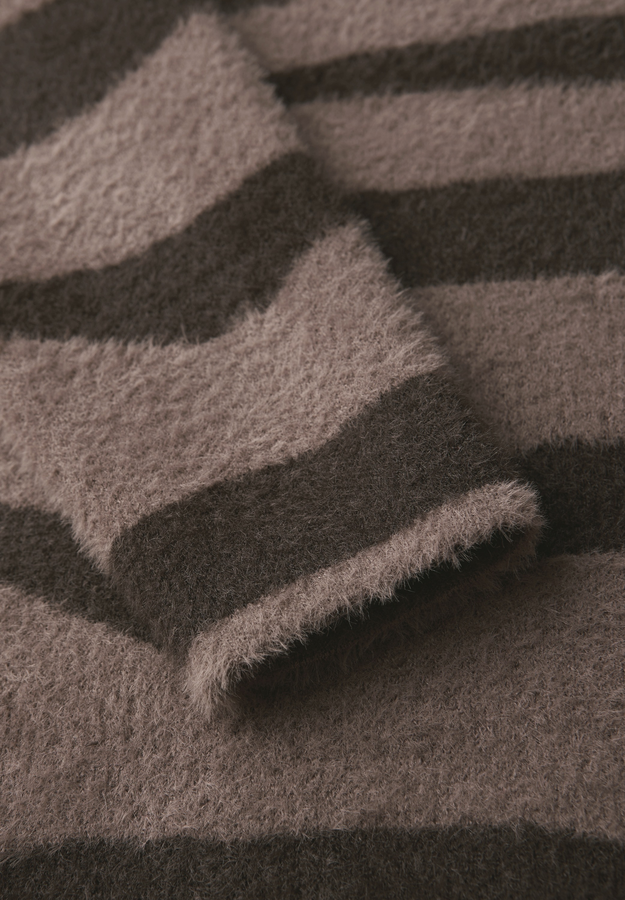 STREET ONE Strickpullover mit Animal Print, bequeme Passform