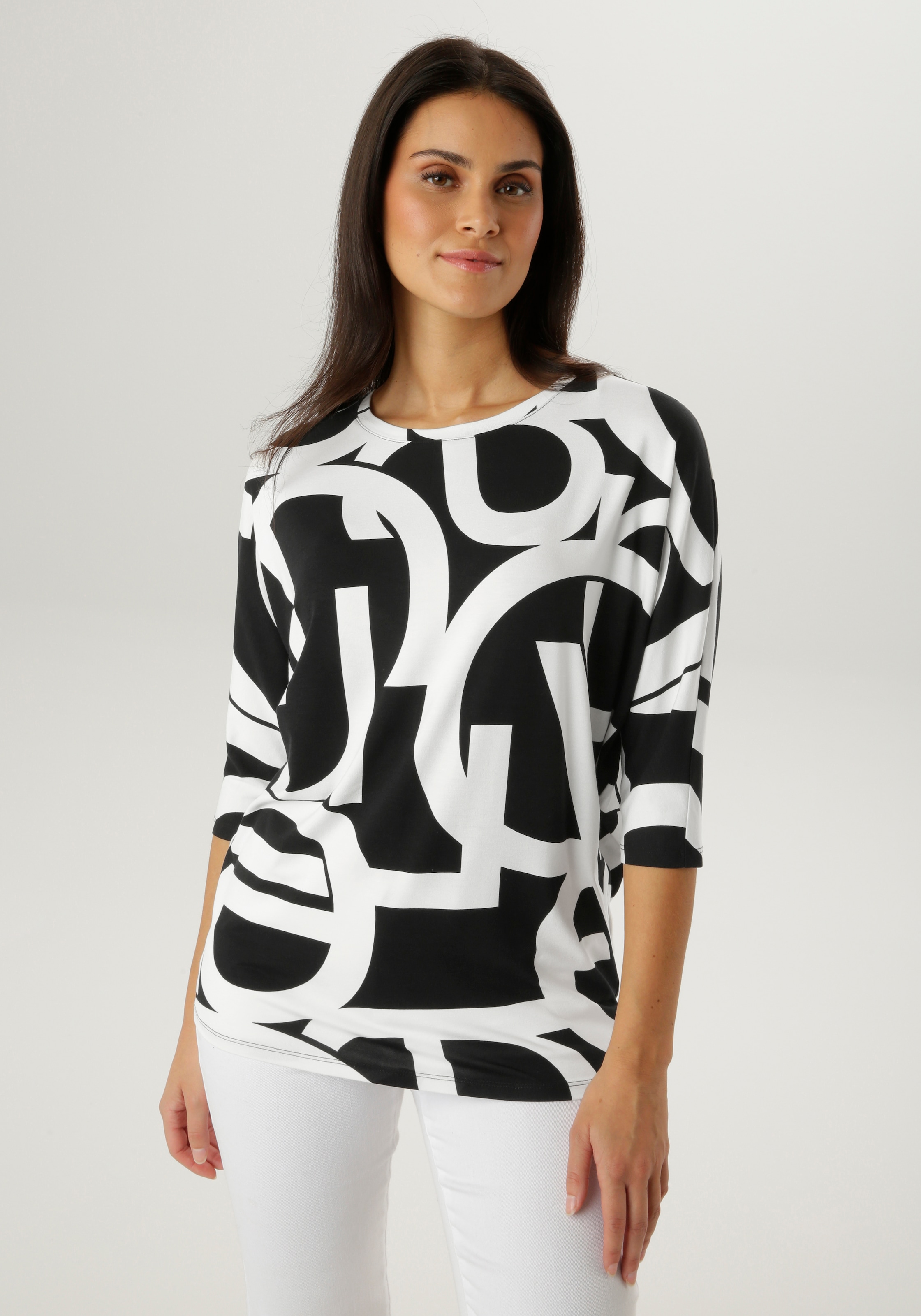 Image of Aniston SELECTED 3/4-Arm-Shirt mit Grafikdruck und grossflächigem Buchstabenmuster - NEUE KOLLEKTION