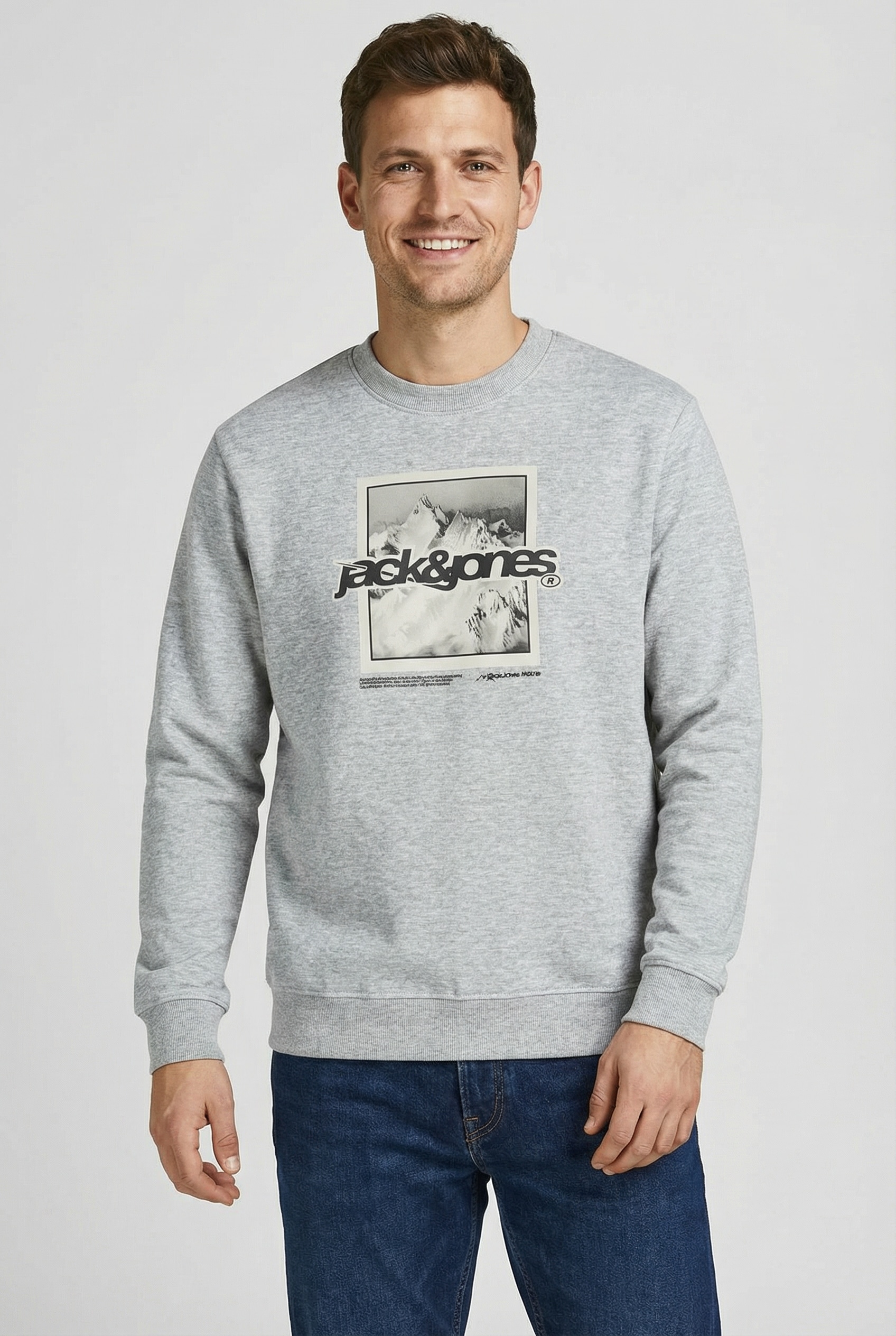 Image of Jack & Jones Kapuzensweatshirt "JCOFLARE FRONT PRINT SWEAT CREW NECK"