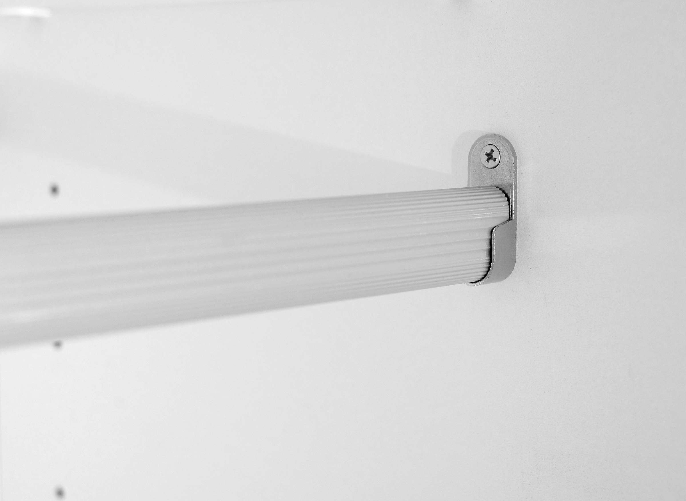 GOODproduct Armoires à vêtements »Arrian 240 cm Weiss | 6-türiger Drehtürenschrank im Landhausstil« ESPACE DE RANGEMENT XXL POUR VOTRE MAISON