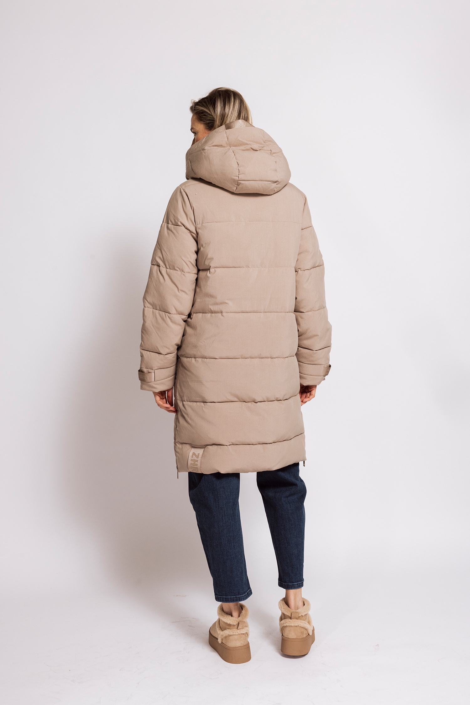 Zhrill Steppmantel »JEN« Winter-Mantel mit Kapuze und aus Lyocell und Polyamid, Casual Passform