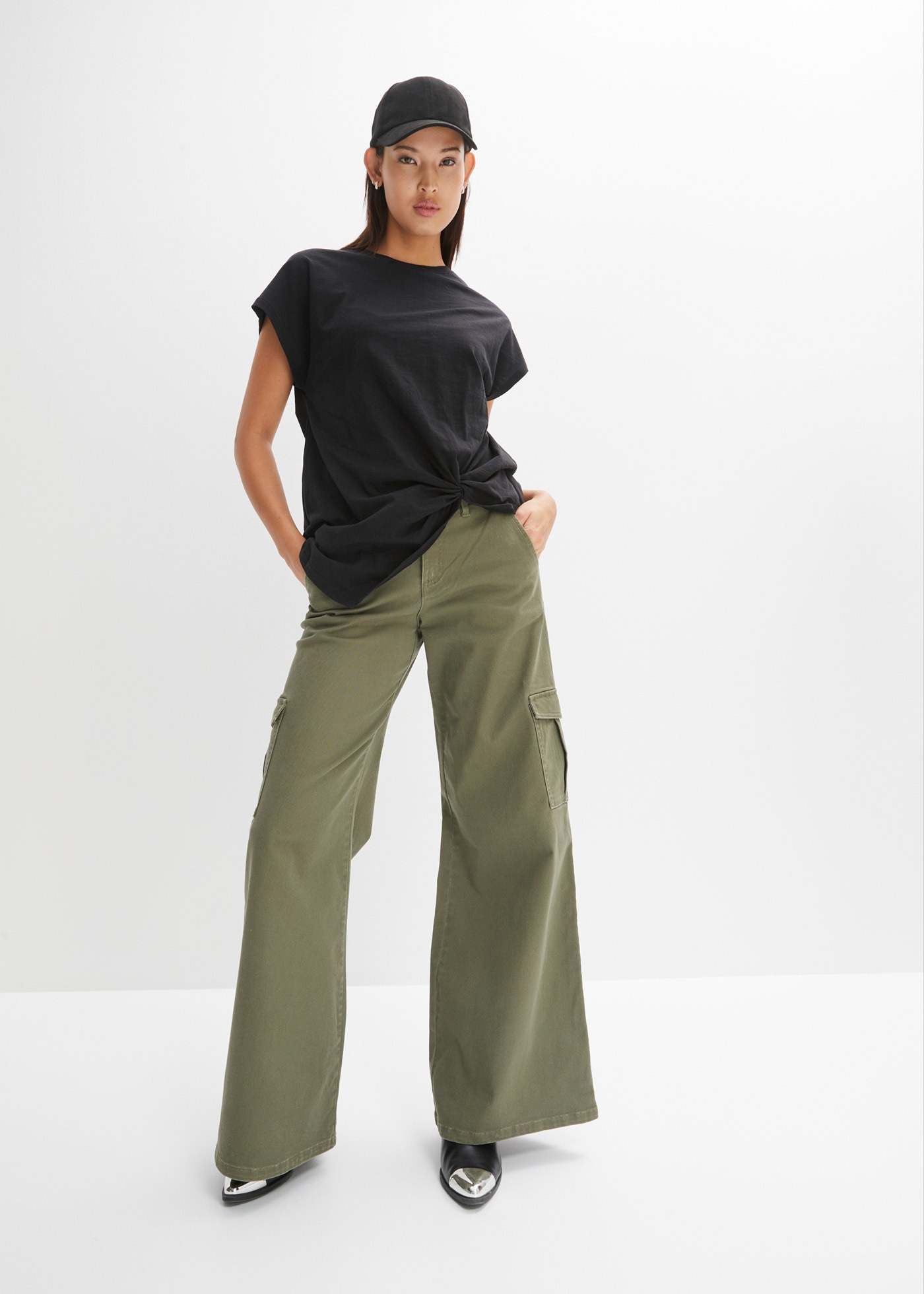 bonprix T-Shirt lässig geschnittene Passform, ärmellos, mit Knotendetail