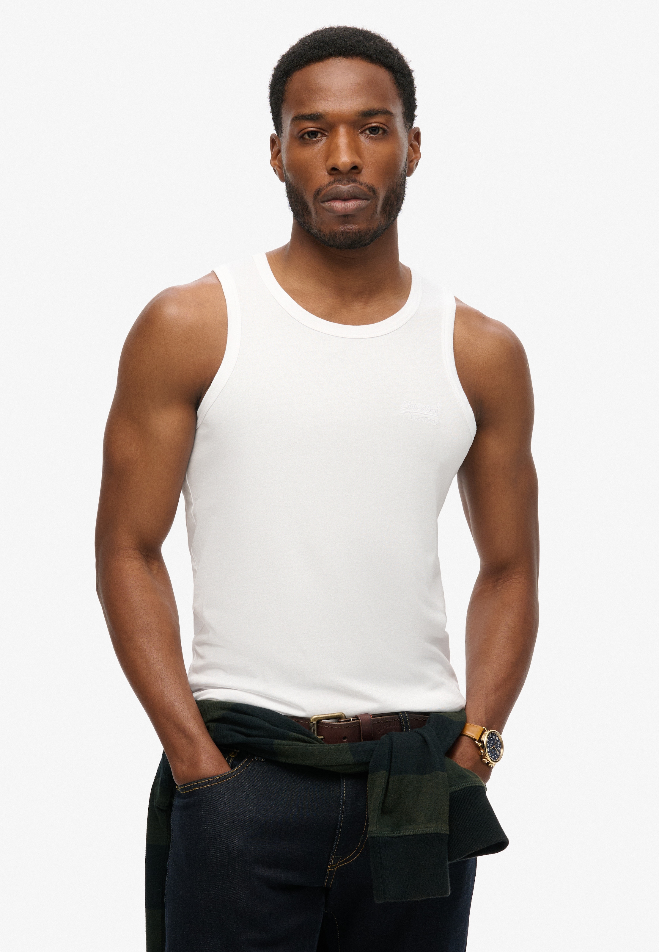 Image of Superdry Tanktop "ESSENTIAL LOGO VEST UB" mit Markenlabel, aus Baumwolle und Single Jersey, Slim Fit, ärmellos