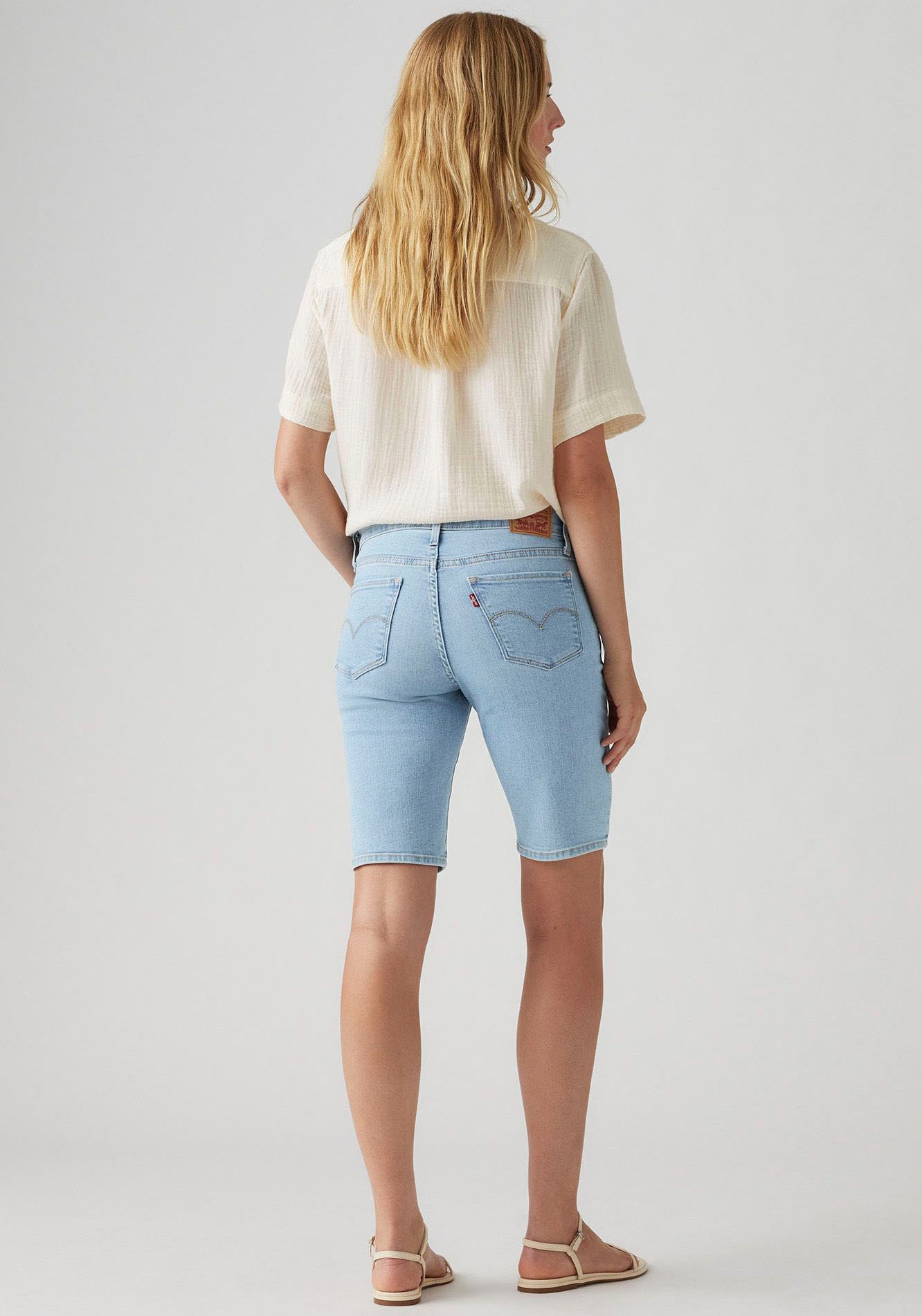 Levi's® Shorts »SHAPING BERMUDA«, im Five-Pocket Style