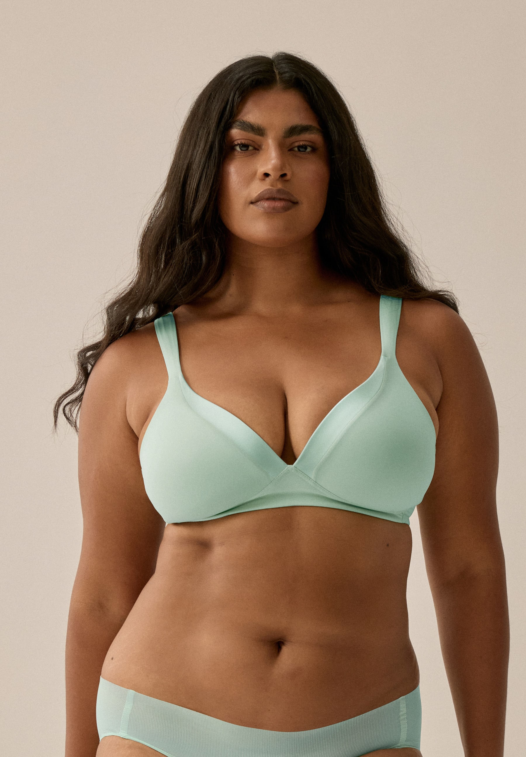 Naturana Soutien-gorge sans armatures »The Wednesday« 1 avec coque, bande brillante, bretelles larges, doux, confortable, sans armature