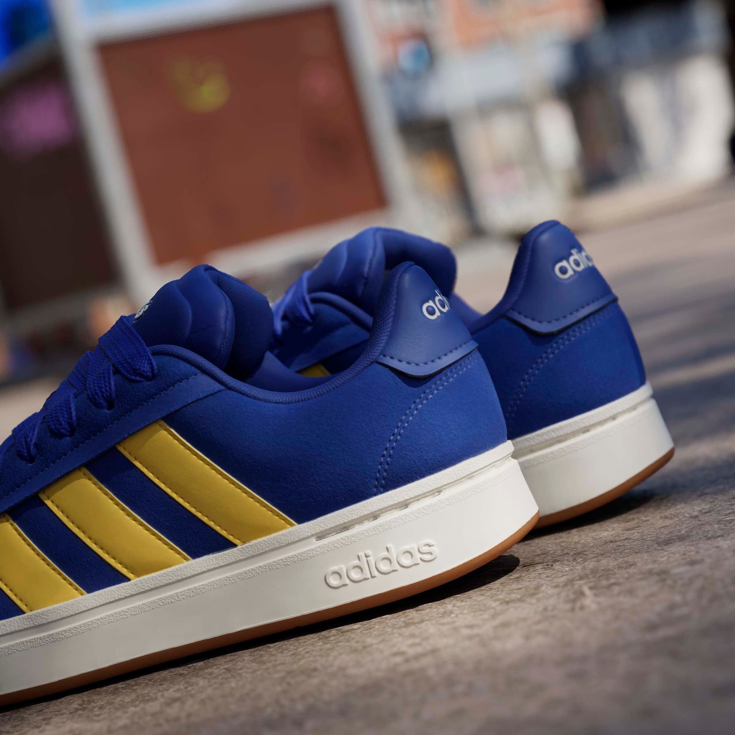 adidas Sportswear Sneaker »GRAND COURT ALPHA«  Design inspiriert vom adidas Campus 00