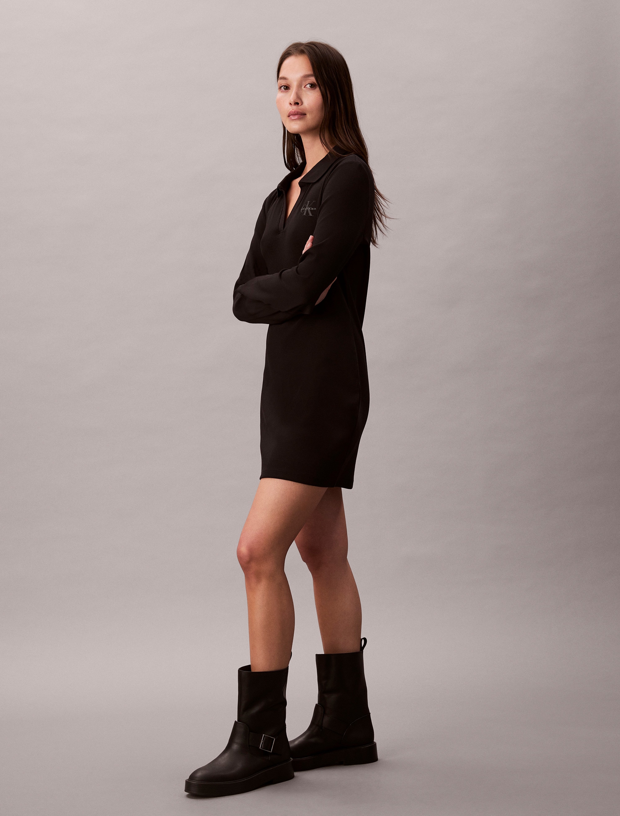 Calvin Klein Jeans Minikleid »LS MONOLOGO RIB POLO MINI DRESS«, Polokragen, V-Ausschnitt, figurbetont