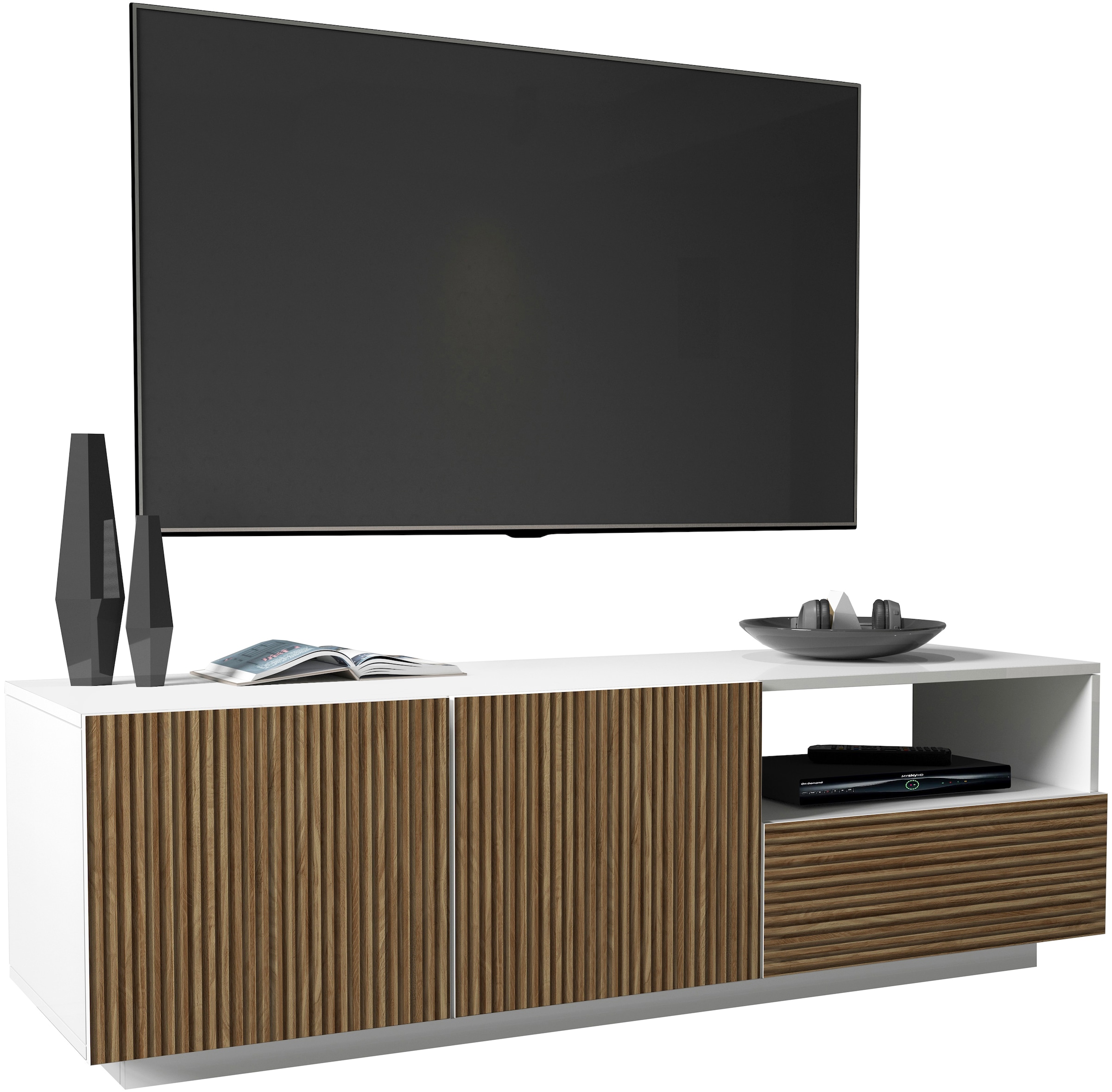 Home affaire Lowboard »Vega,Lowboard,TV Board,TV Schrank,150 cm« mit 2 Türen und 1 Schublade,Fronten mit Rillen-Optik