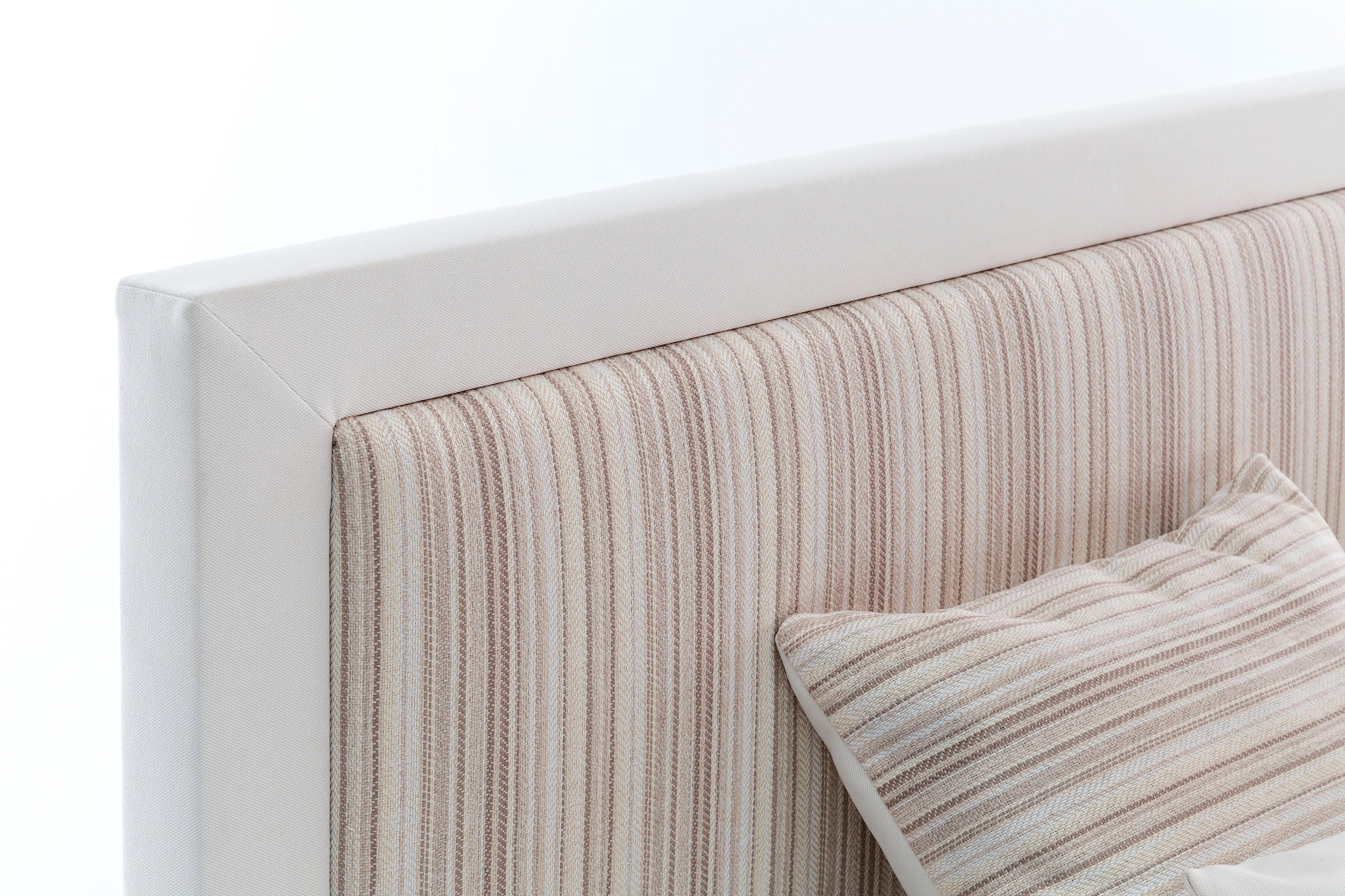 grüne betten Lit boxspring »Ella« mit Tonnentaschenfederkern-Matratze, Topper und Zierkissen, 100% vegan