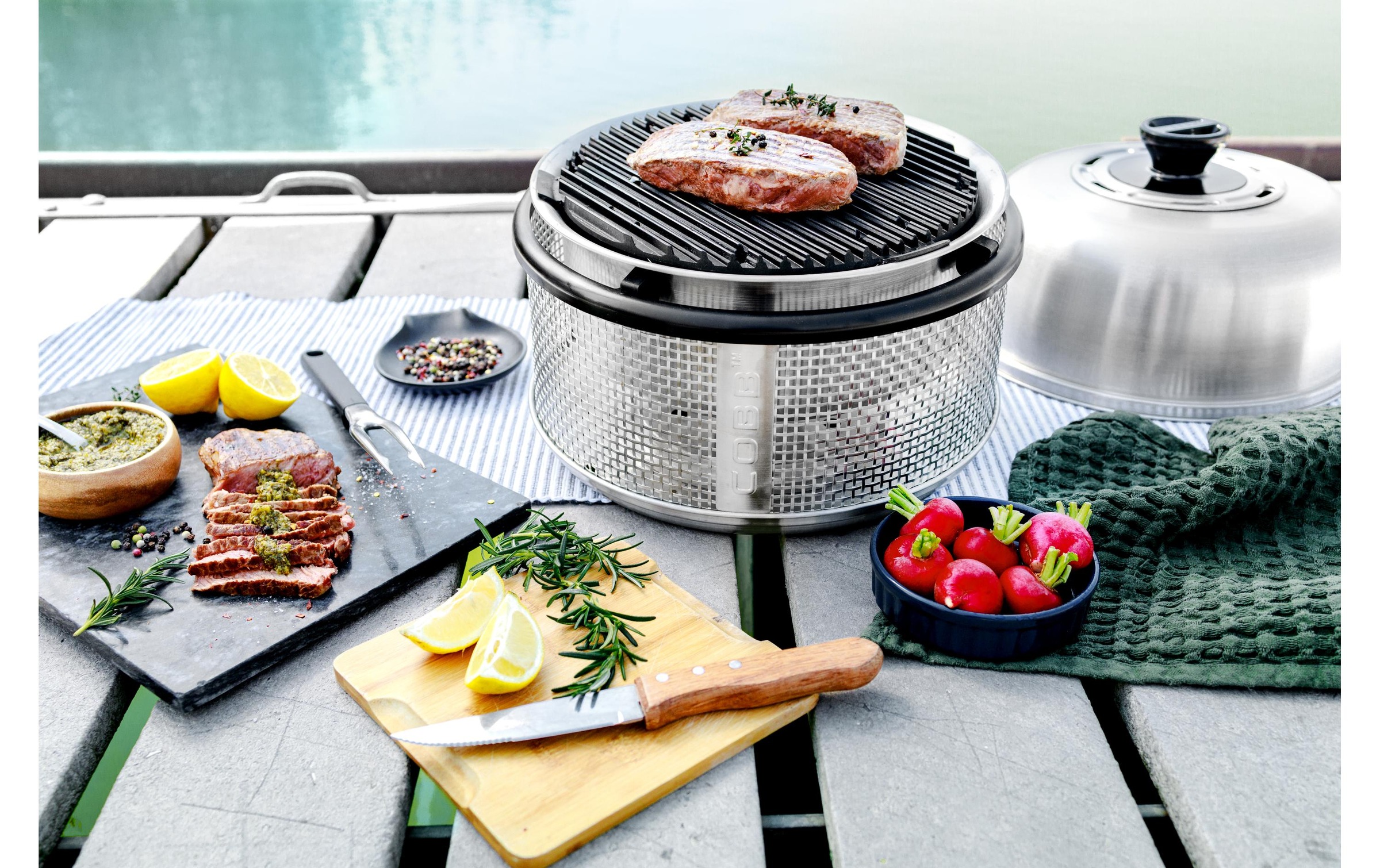 Camping-Gasgrill »COBB Supreme Tischgrill«