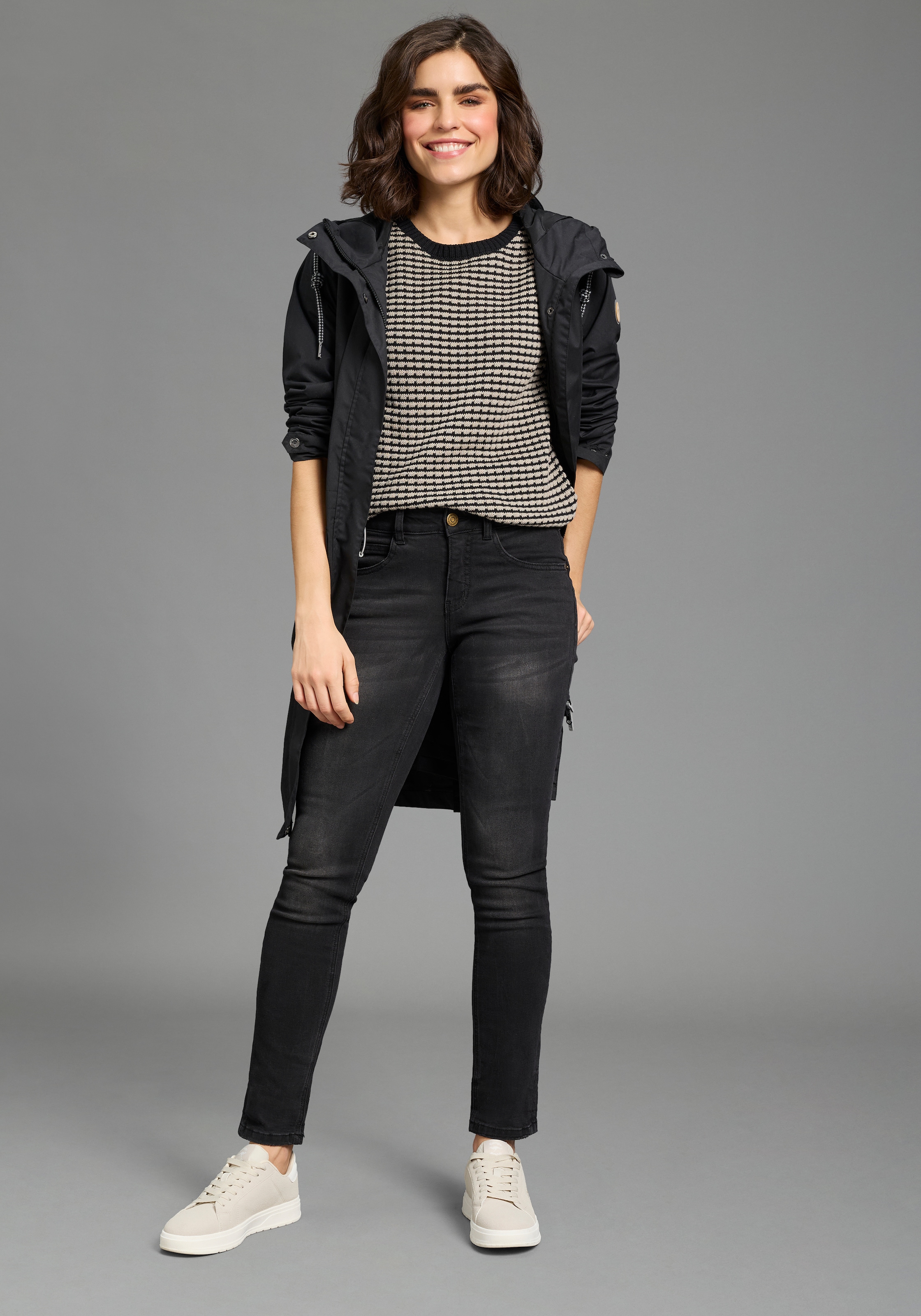 KangaROOS Pull à manches courtes aus strukturiertem Baumwoll-Mix, mit Rundhalsausschnitt, loose fit