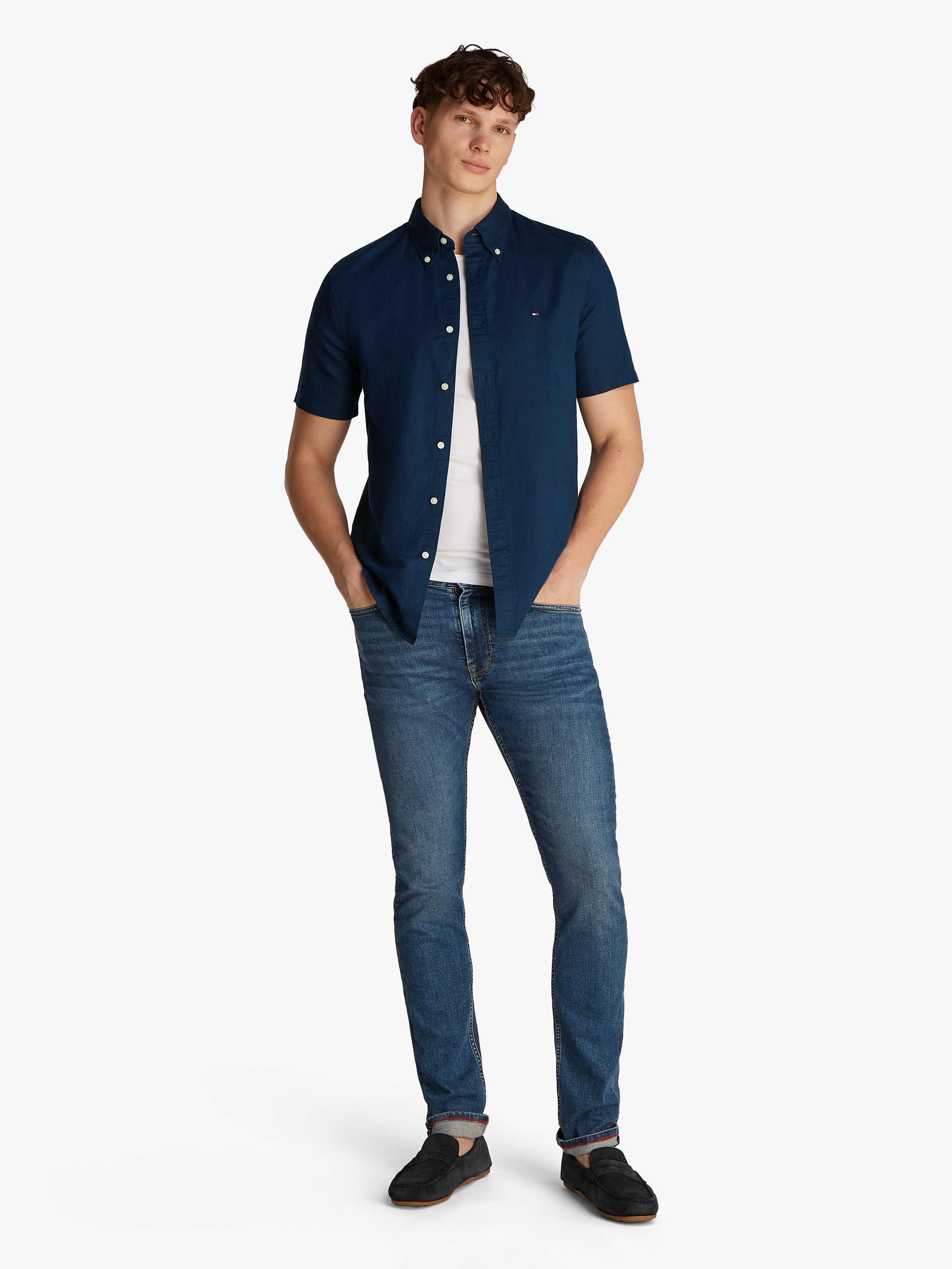 Tommy Hilfiger Kurzarmhemd »LINEN BLEND SOLID SS RF SHIRT«, mit Button-down-Kragen