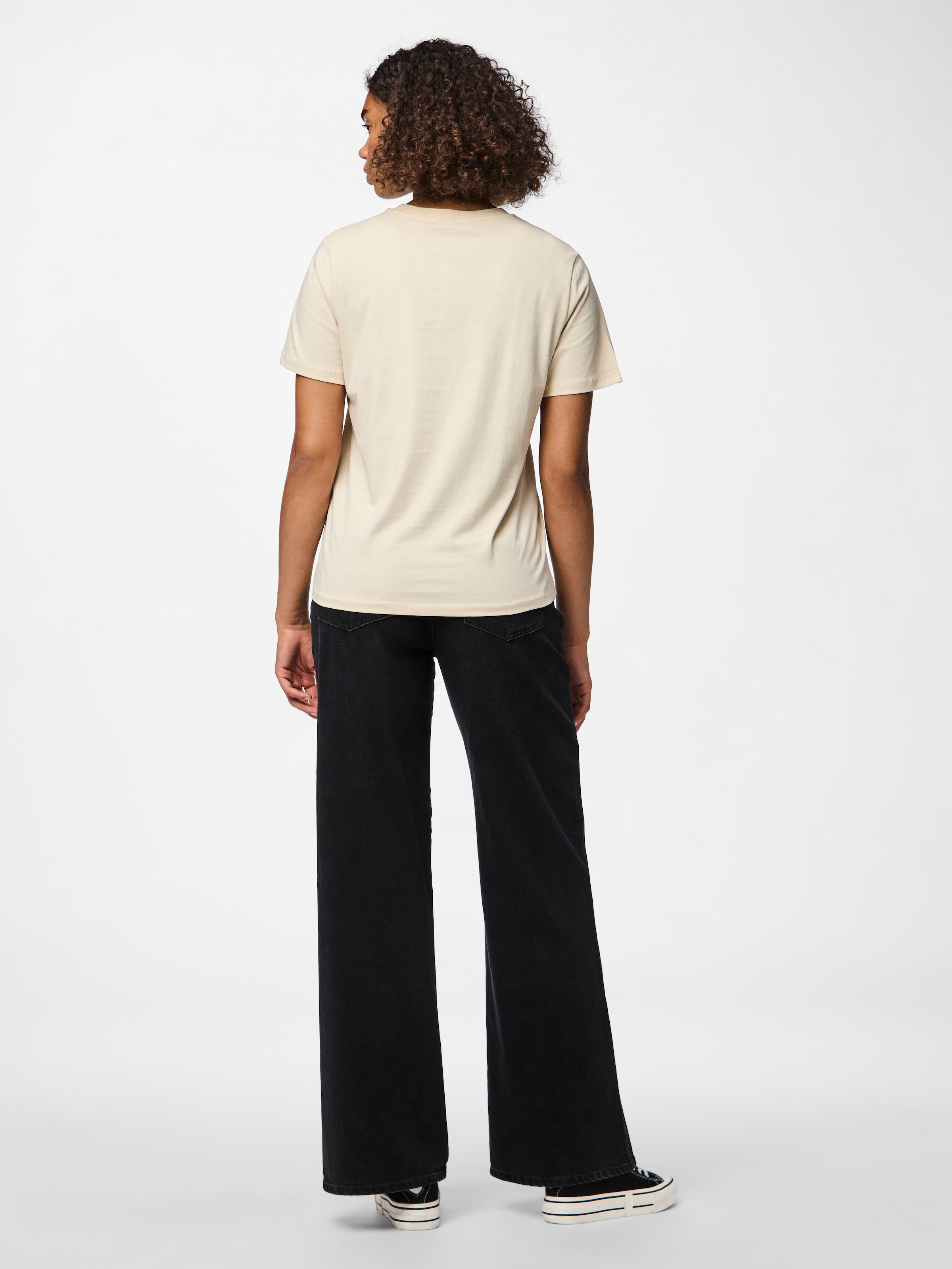 pieces Shirt à col rond »PCRIA SS SOLID TEE NOOS BC«