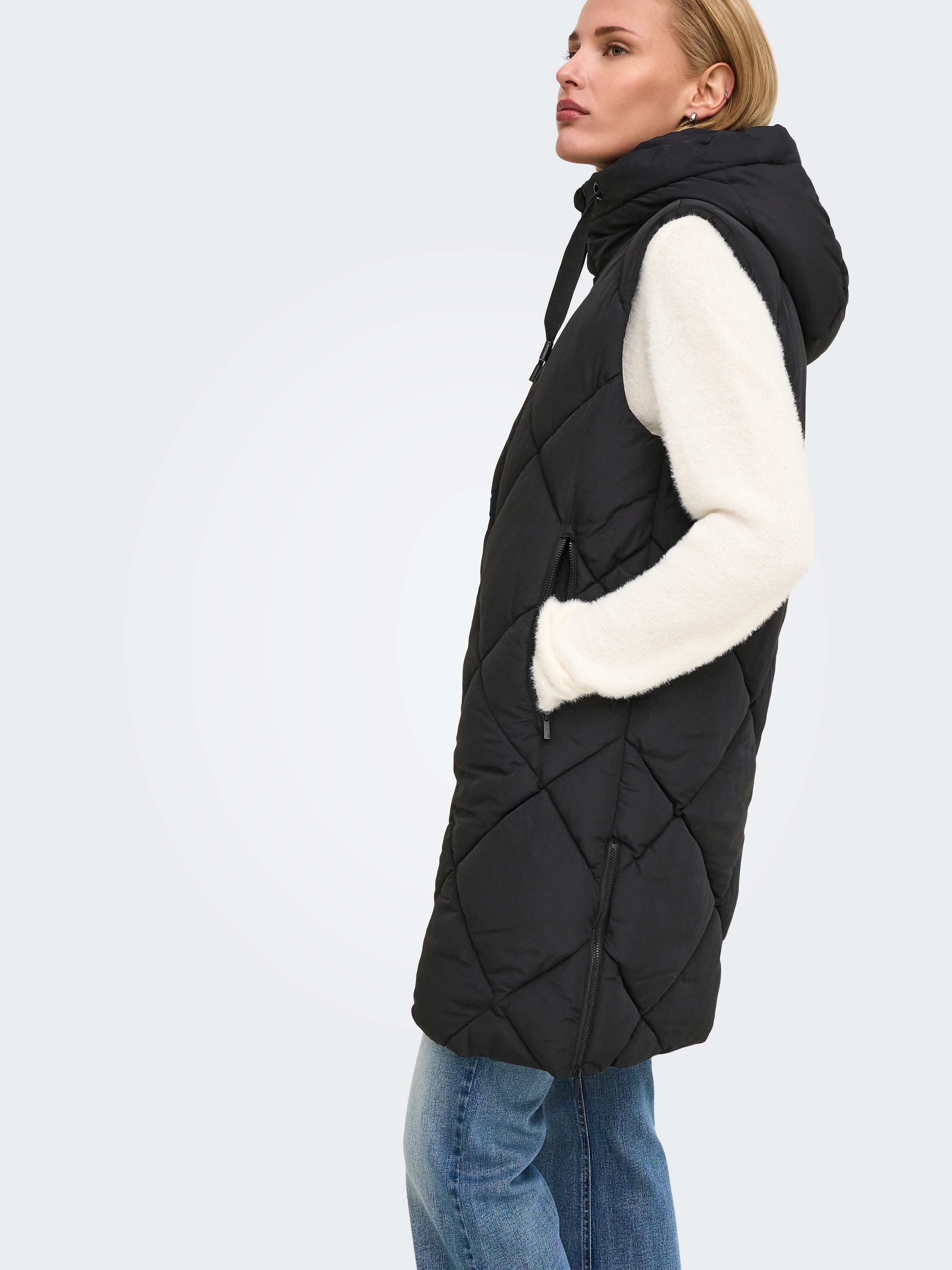 ONLY Gilet matelassé »ONLMAGGI HOOD WAISTCOAT CC OTW« fibre synthétique
