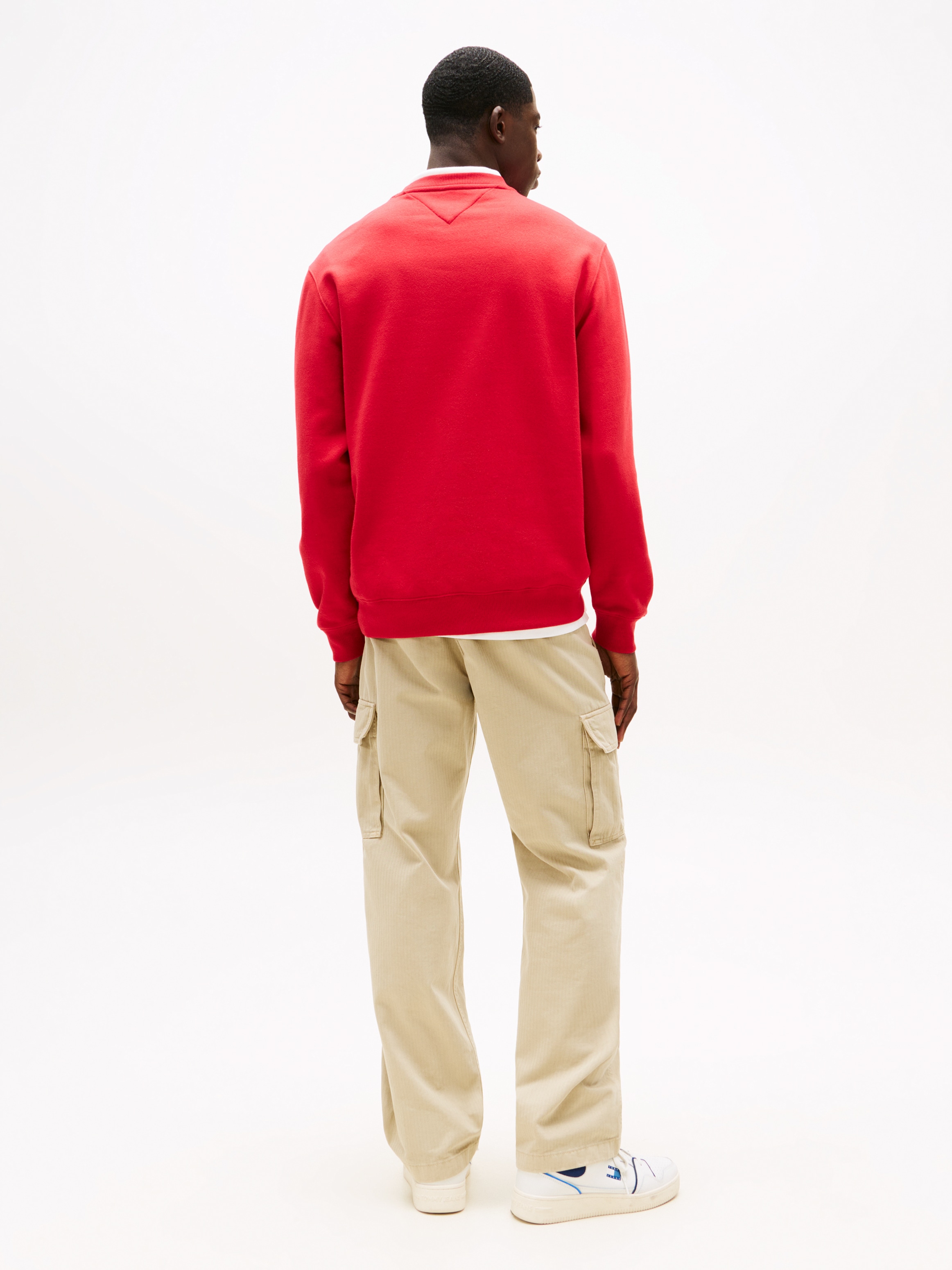 Tommy Jeans Sweatshirt »TJM REG S FLAG CREW«, Mit besticktem Markenlogo auf Brusthöhe