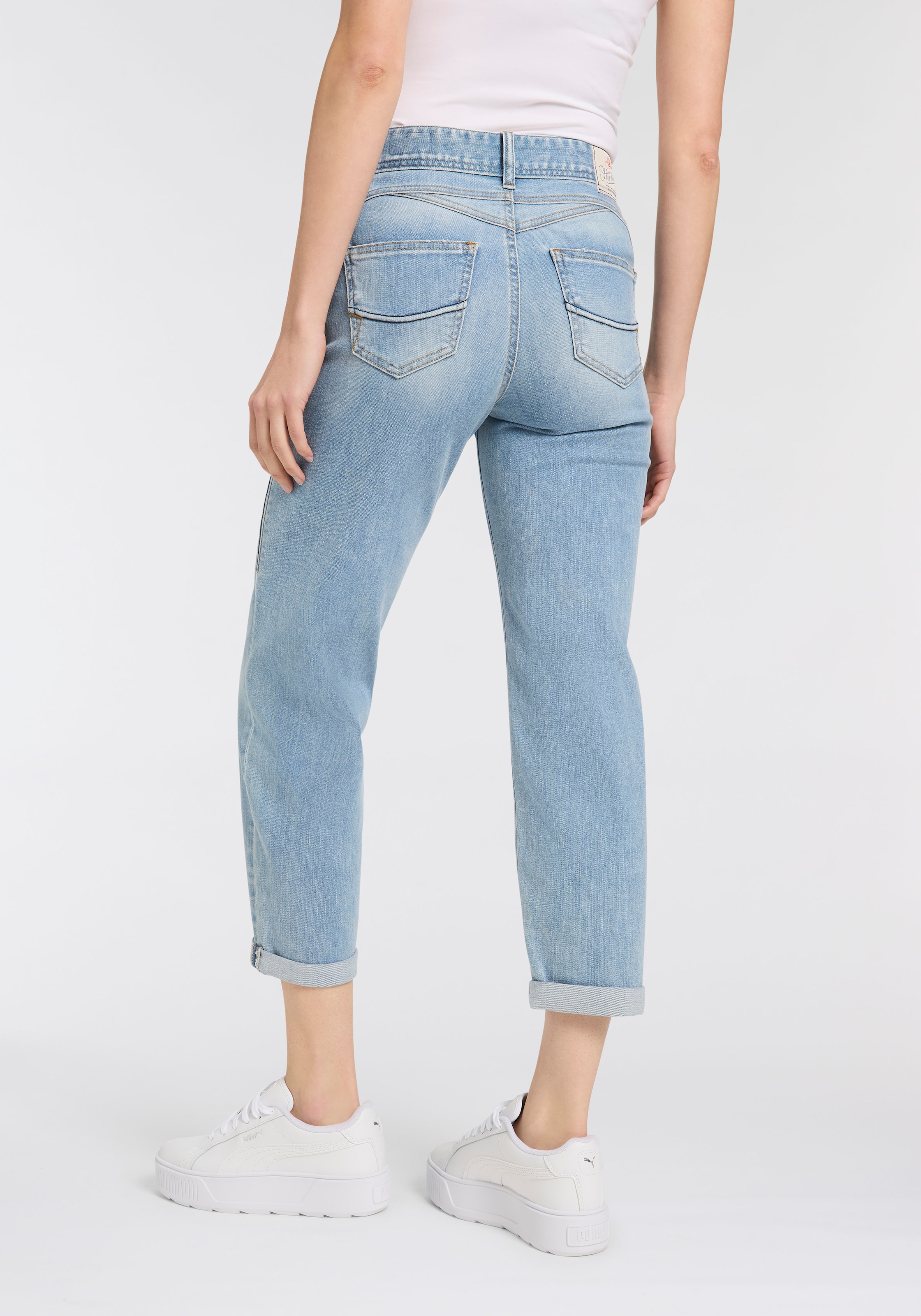 Herrlicher Tapered-fit-Jeans »Gila HI Tap Denim« mit seitlichem Keileinsatz