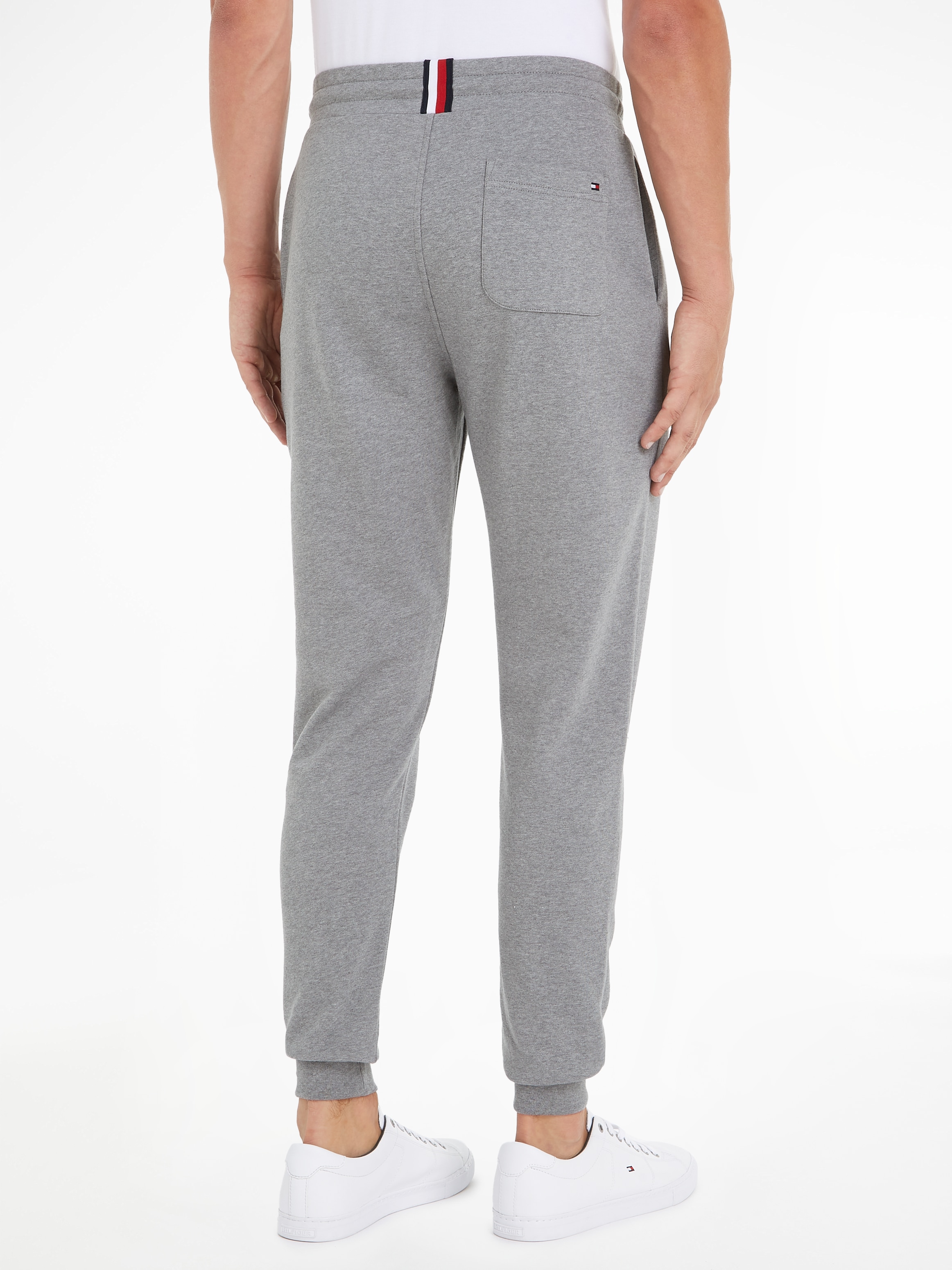 Tommy Hilfiger Sweathose »BASIC BRANDED SWEATPANTS«, mit grossem Tommy Hilfiger Schriftzug