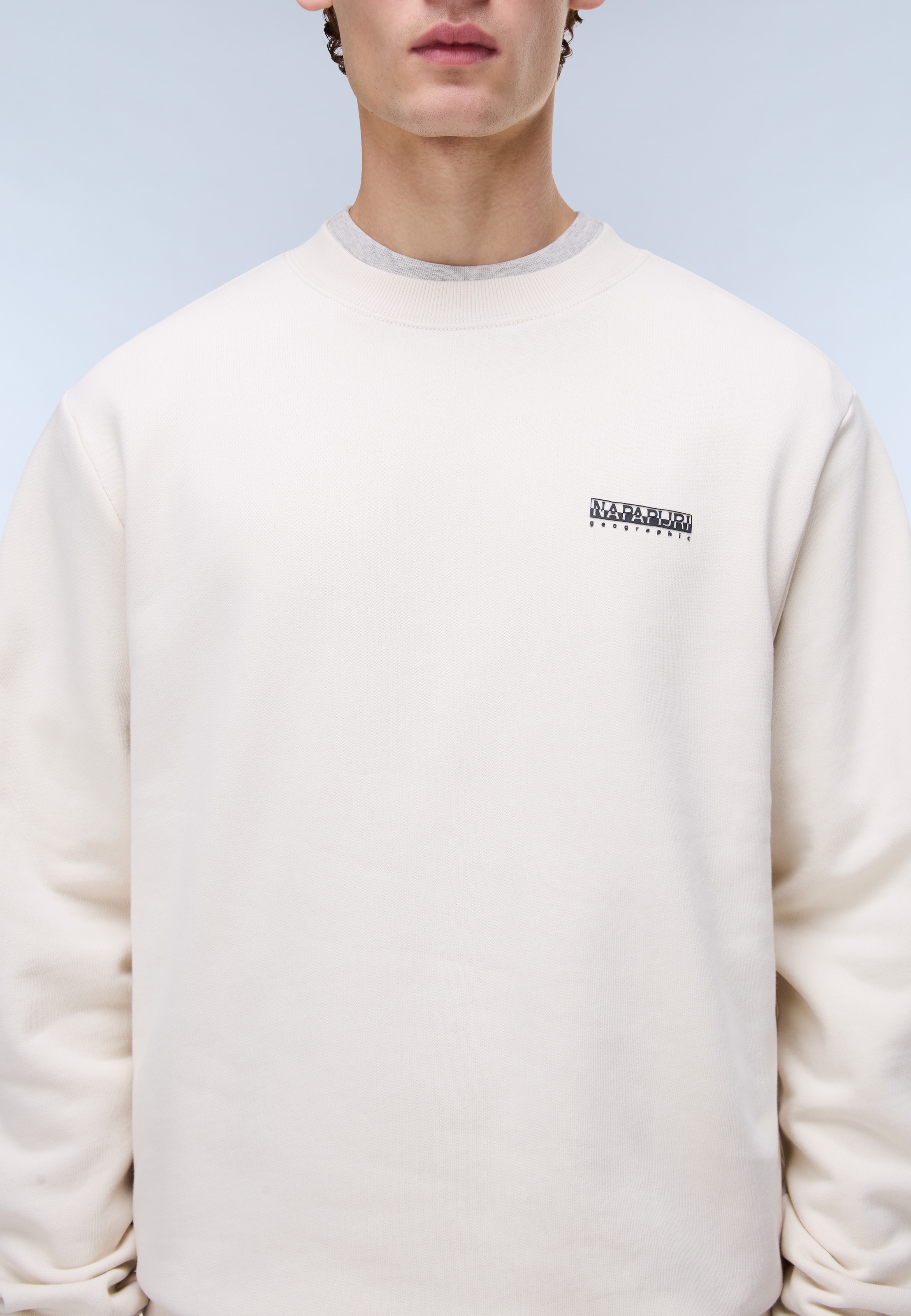 Napapijri Sweatshirt »B-SMALL BOX C BEIGE DIMITY«, sportlicher Stil, mit Rundhalsausschnitt, ohne Verschluss
