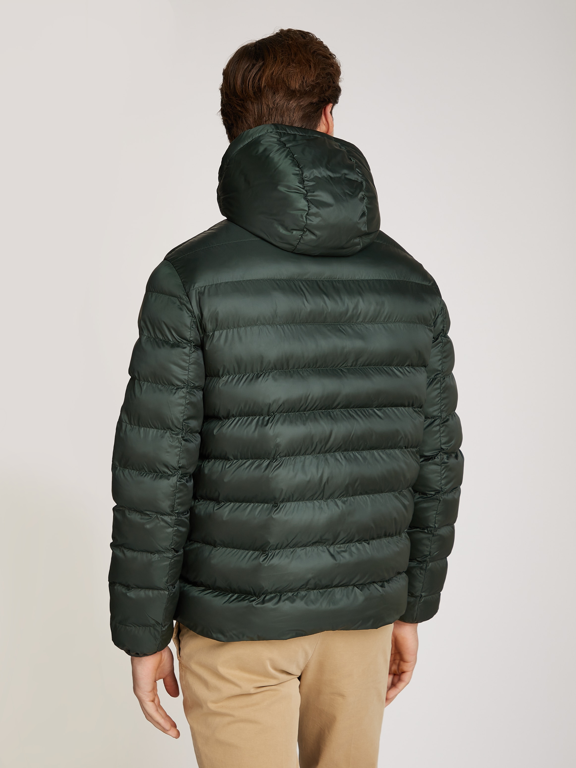 Calvin Klein Outdoorjacke »RECYCLED HOODED PUFFER JACKET«, mit Kapuze, mit Logopatch