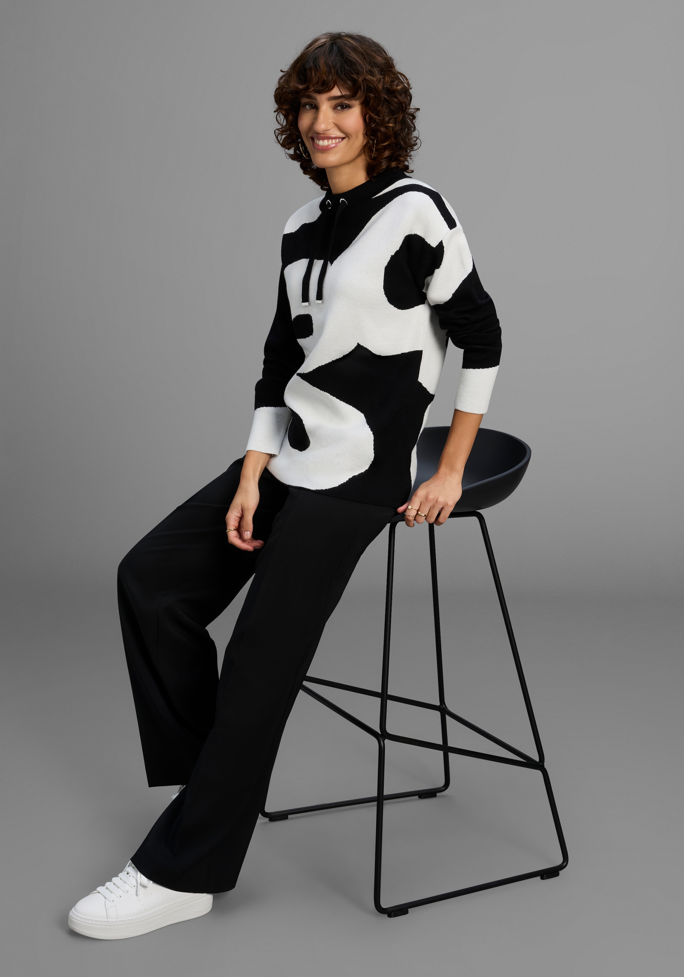 Laura Scott Pull jacquard kuscheliger Winterstrick mit Muster und Bindebändern - NEUE KOLLEKTION