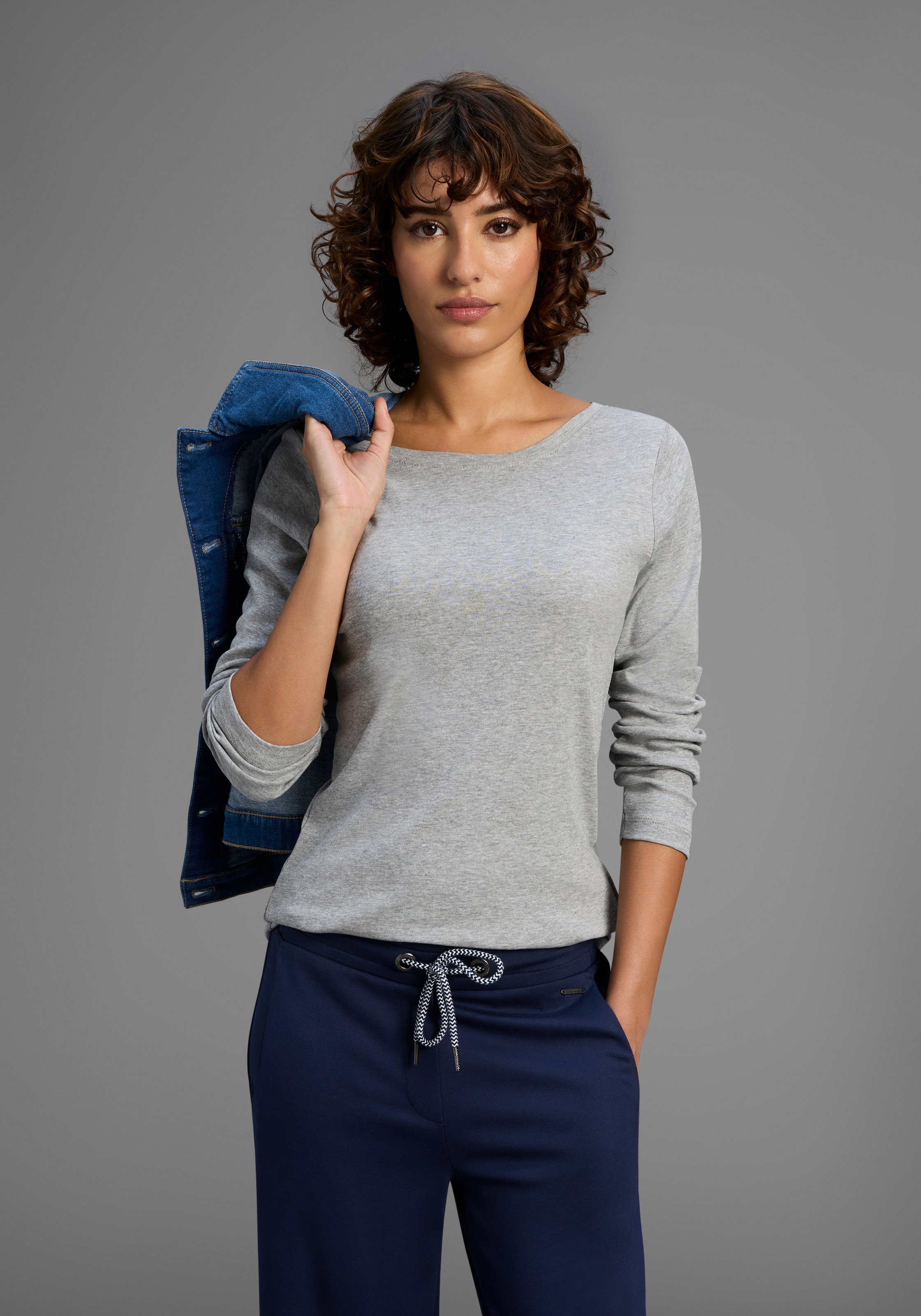 H.I.S Langarmshirt, figurbetonte Passform, Feinrippstoff aus Baumwolle und Viskose