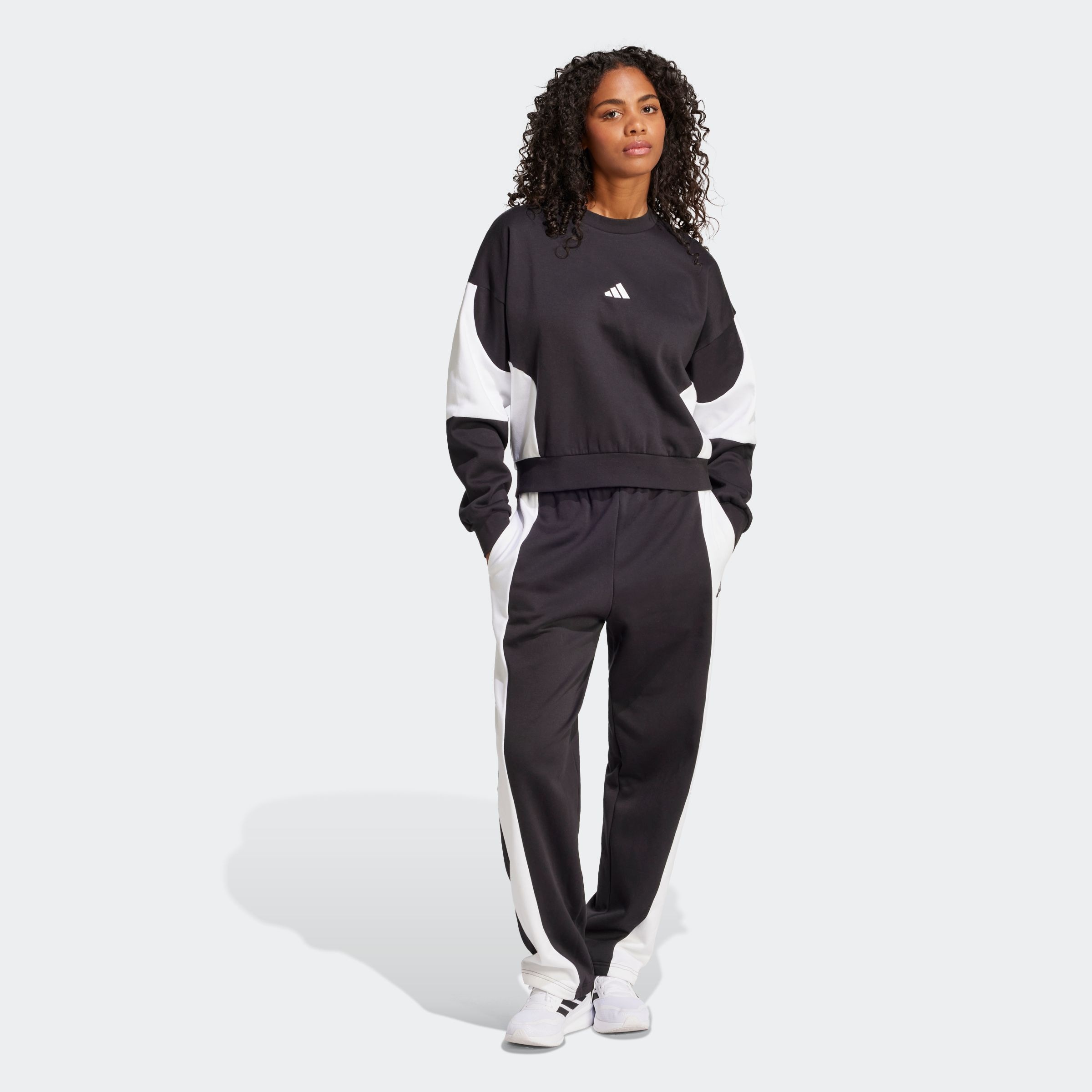 adidas Sportswear Trainingsanzug »W LAZIDAY TS«, (2 tlg.)