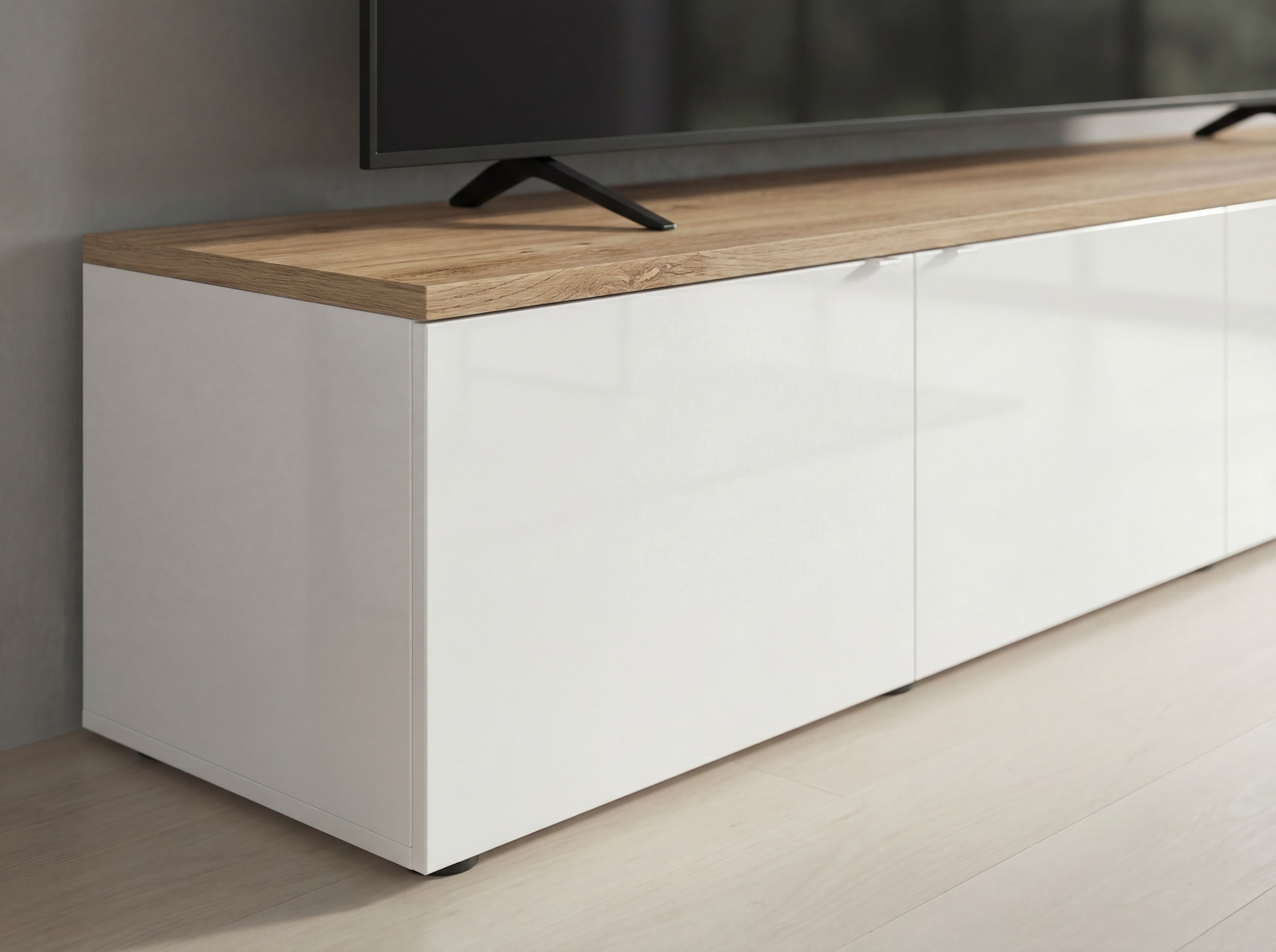 Home affaire Table basse »Easy, 245 cm breit, 47 cm tief, 4 Türen, Top 22 mm stark, Mediaboard« Modernes Lowboard für bis zu 98-Zoll-TV – perfekt für die WM