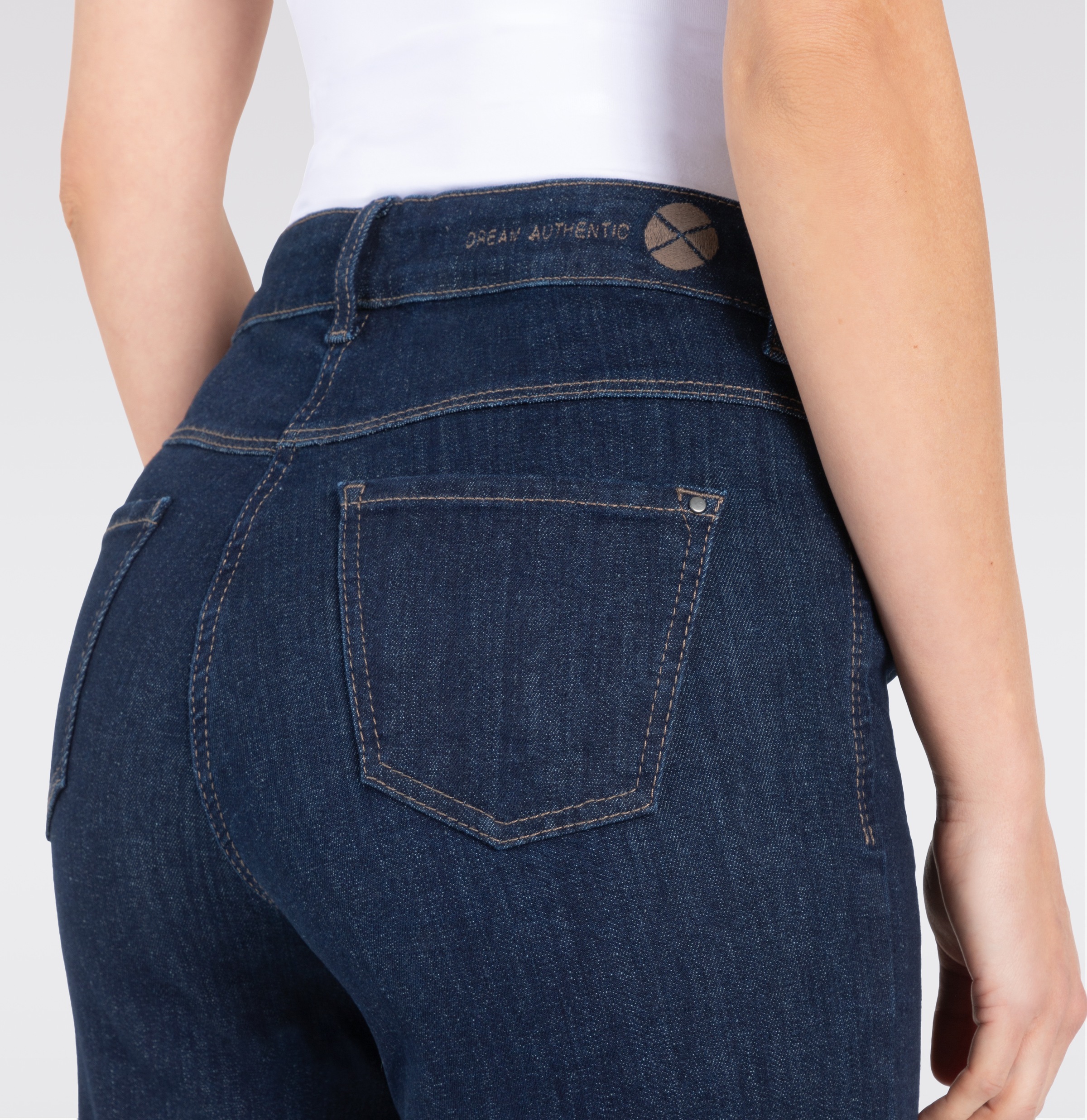 MAC Weite Jeans »Dream Wide authentic«, mit formendem Shaping-Effekt
