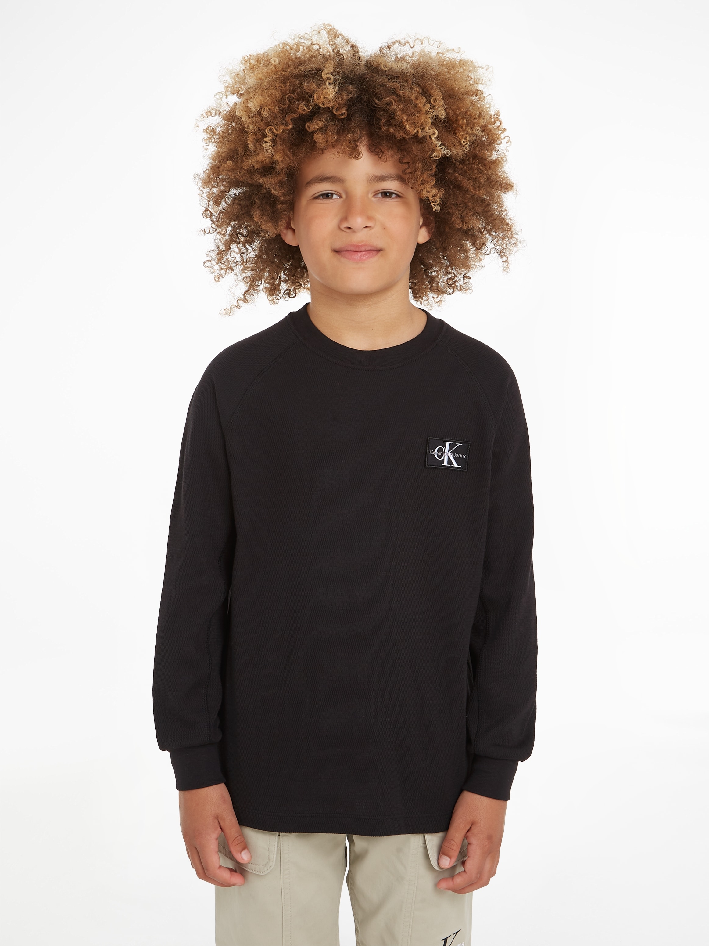 Jetzt Calvin Klein »MODERN Langarmshirt Logopatch Jeans BADGE bestellen WAFFLE T-SHIRT«, LS mit