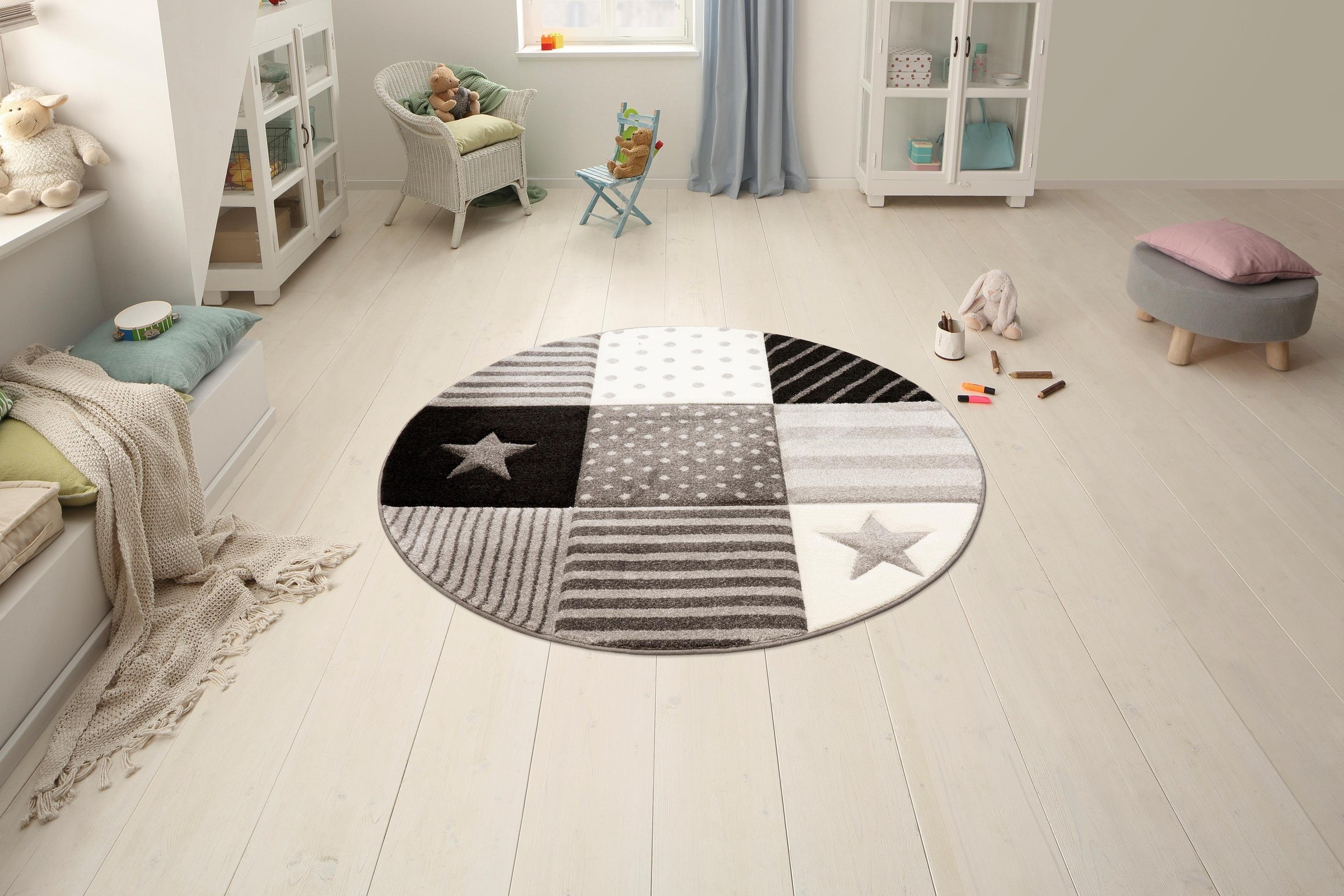 Lüttenhütt Kinderteppich »Stern«, rund, Kurzflor-Teppich, handgearbeiteter Konturenschnitt, Patchwork-Design